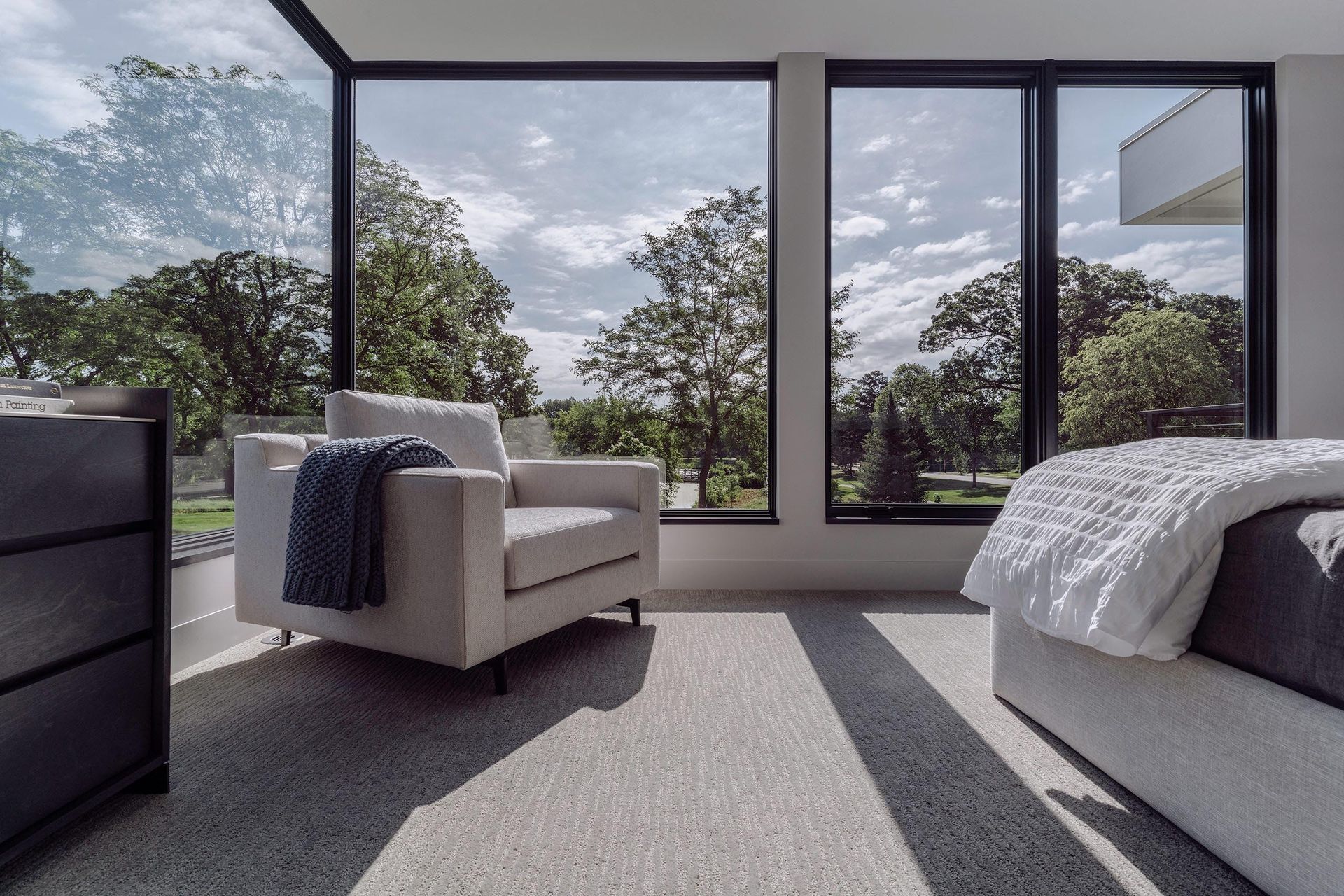 minnesota-contemporary-architecture-corner-window.jpg
