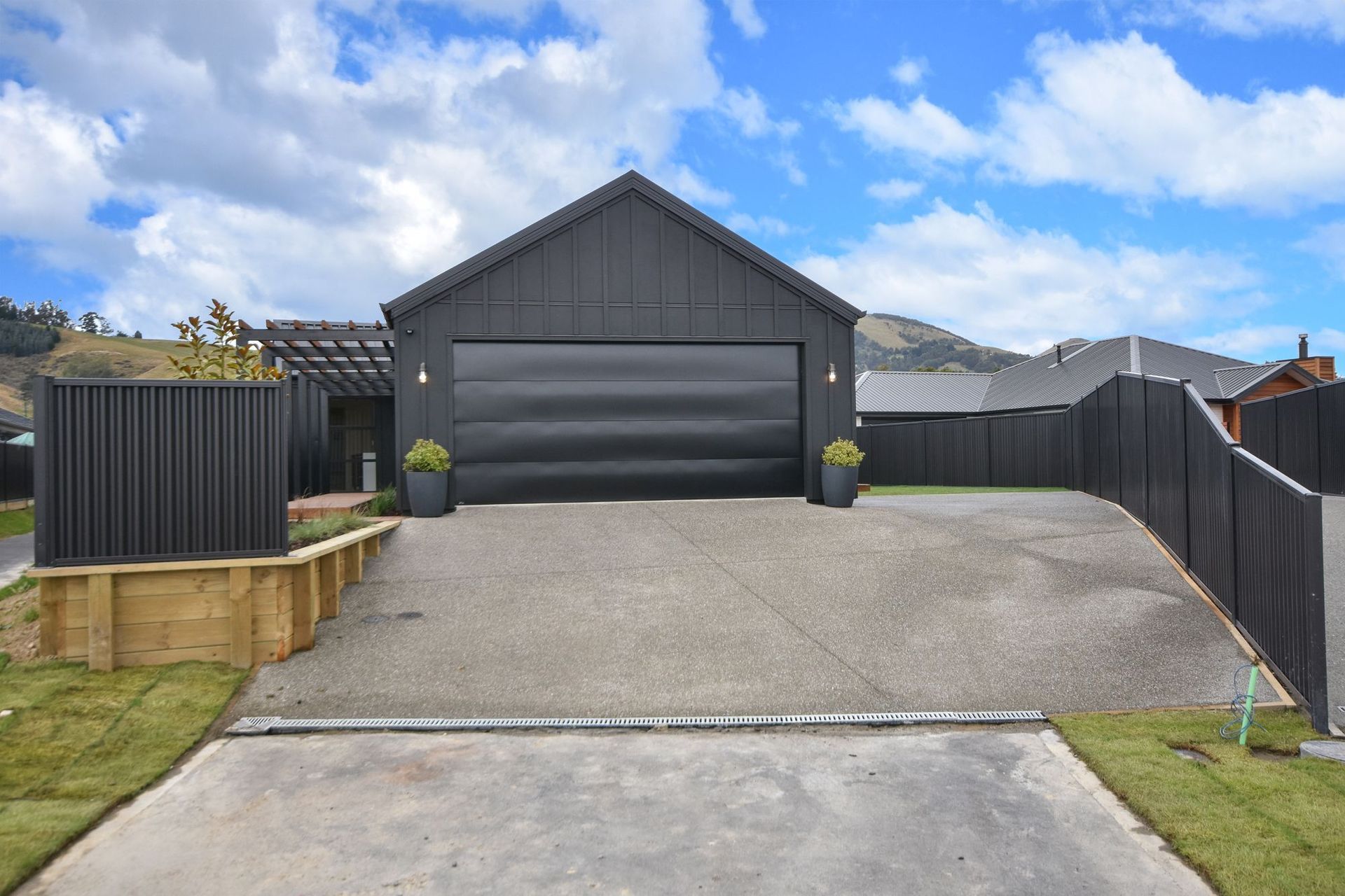 Owhiro River House