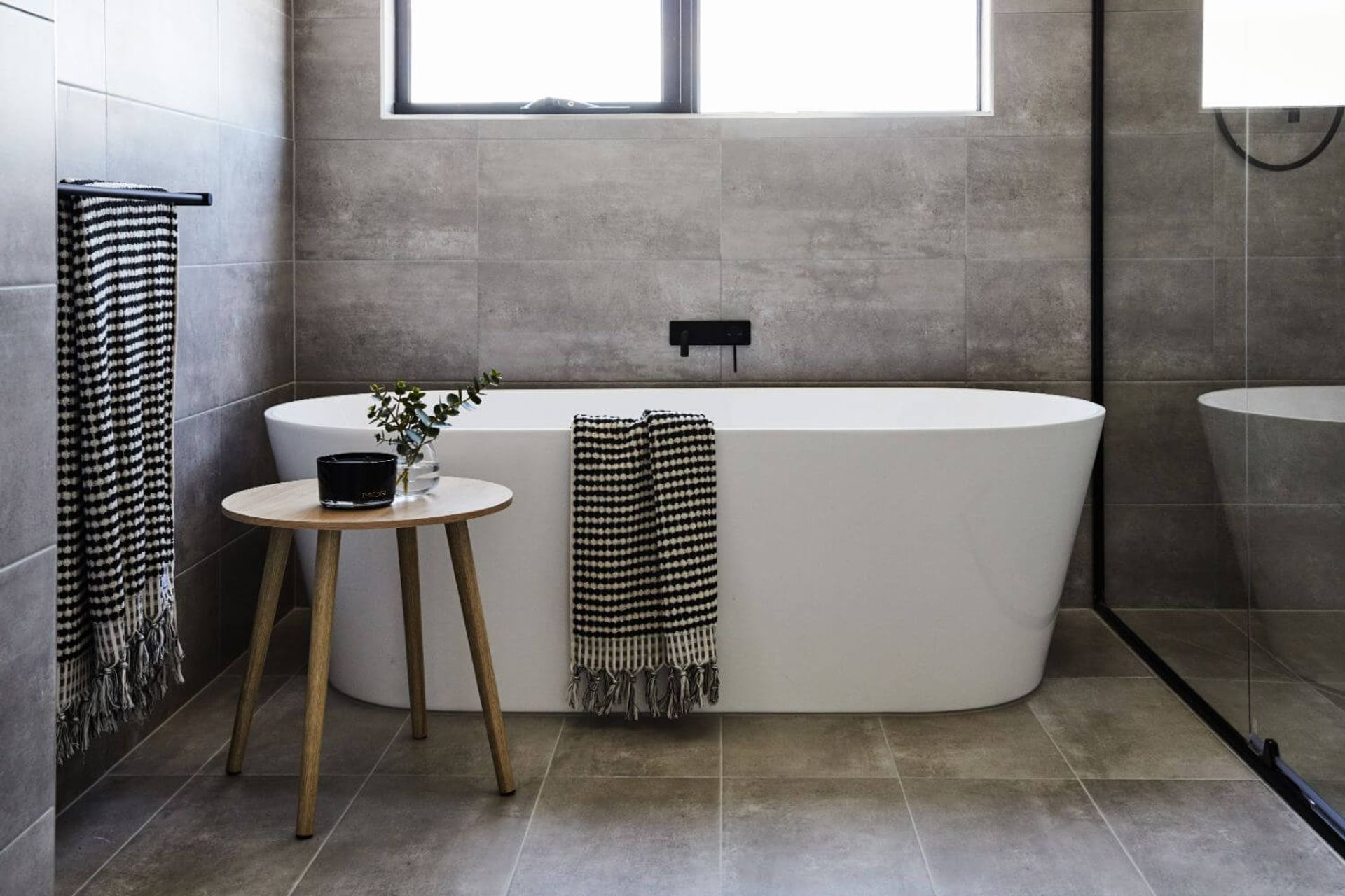 The Hue, Bentleigh East