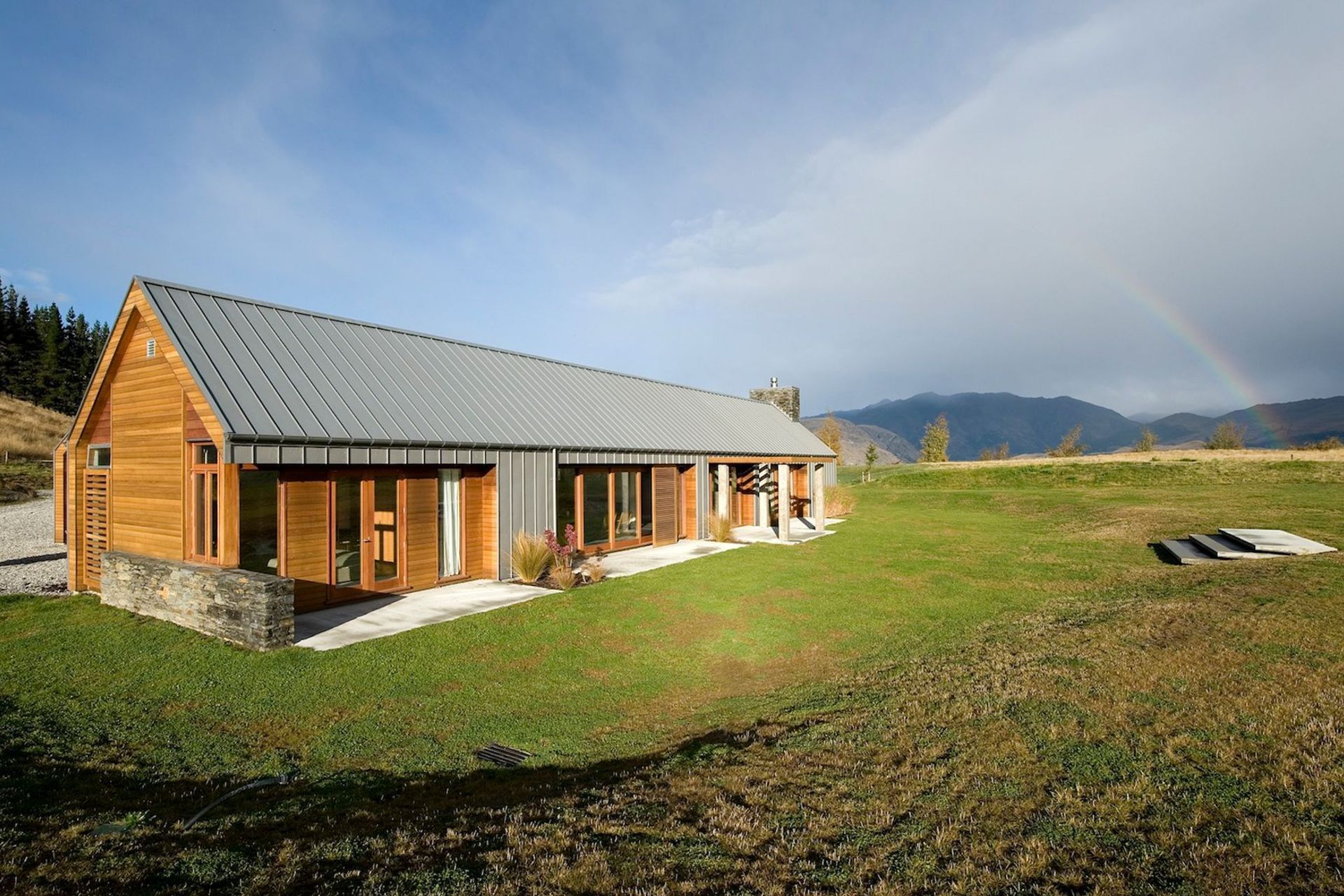 Slope Hill House