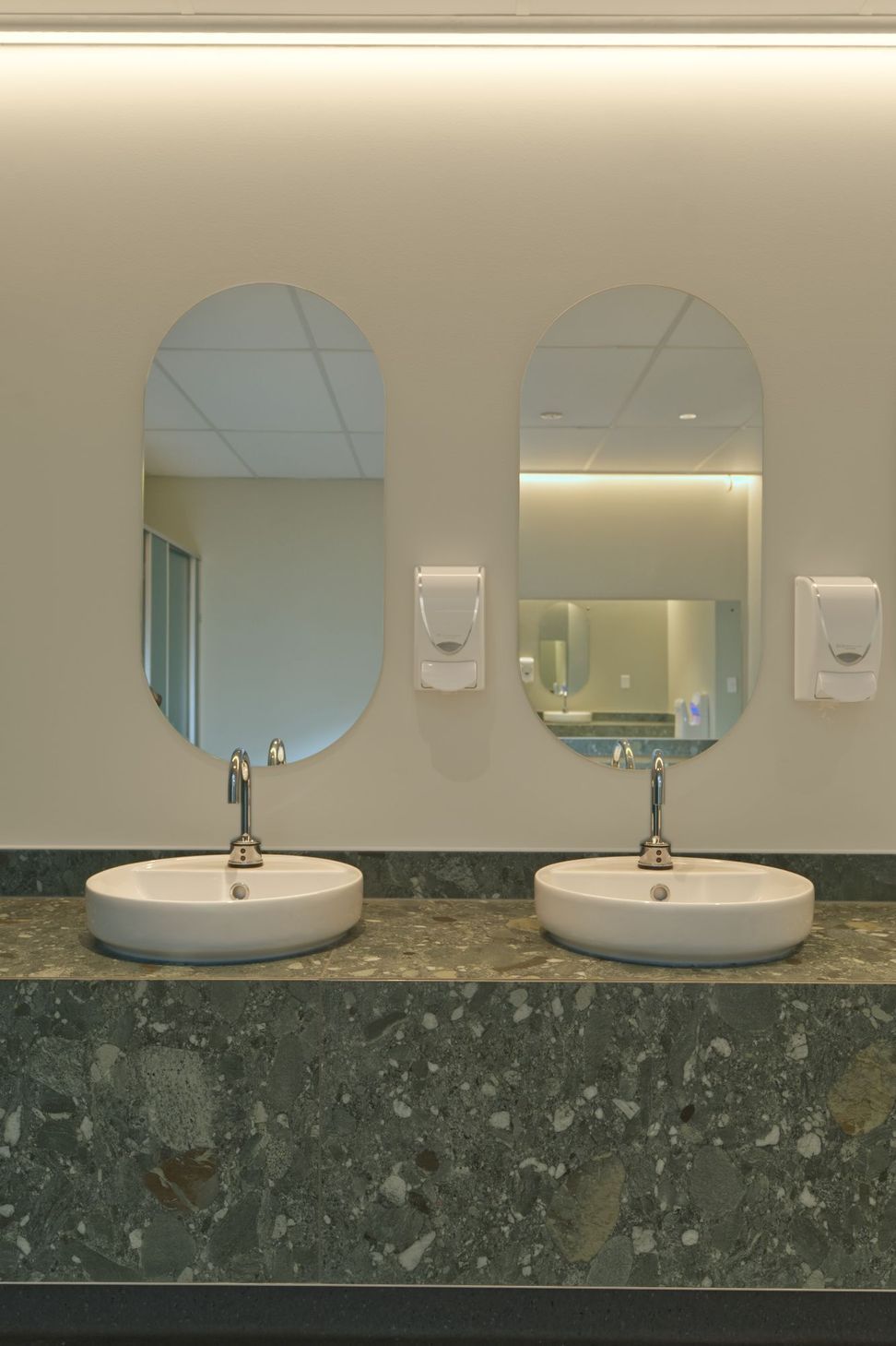 StudioNetball-North-HarbourBathroom.jpg