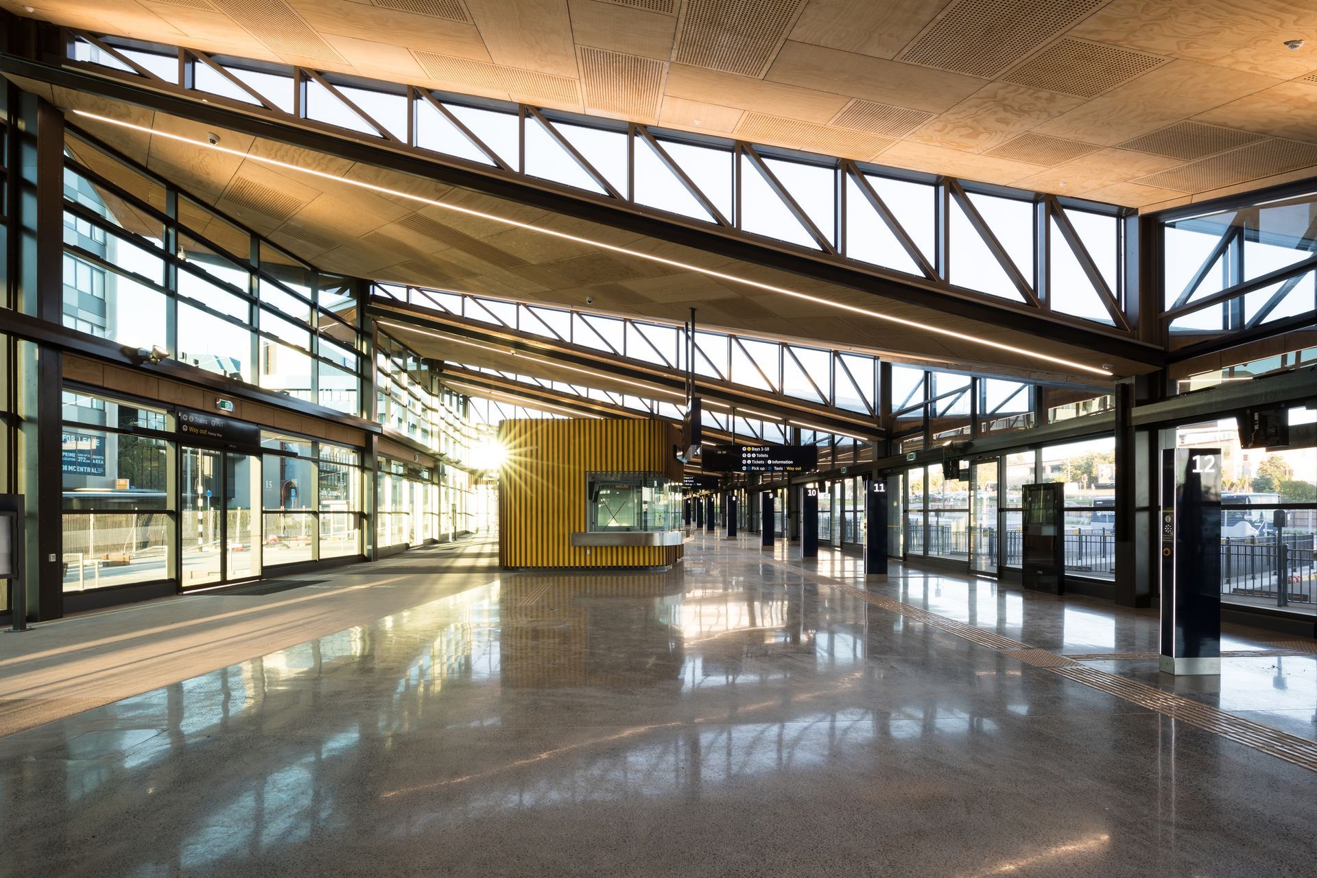 Manakau Bus Exchange