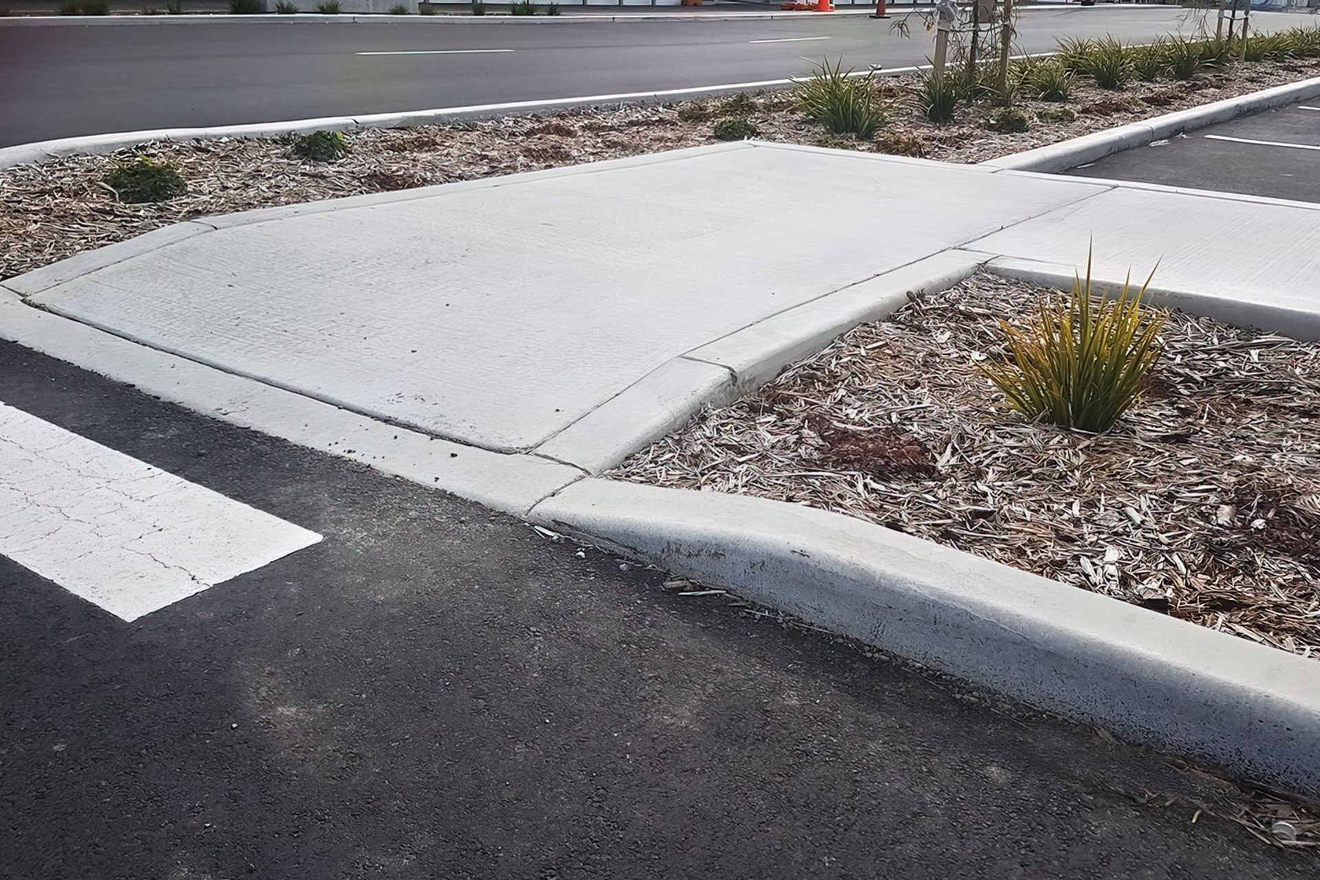 Commercial Kerbing