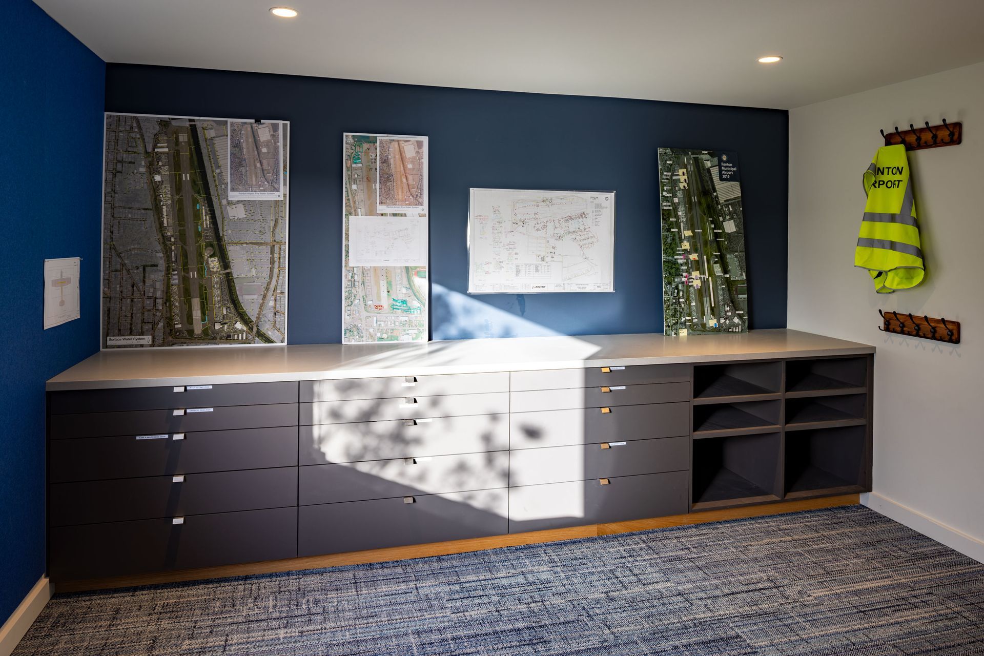 Renton-Municipal-AirportJA-WorkplacePhoto-by-Francis-Zera8.jpg