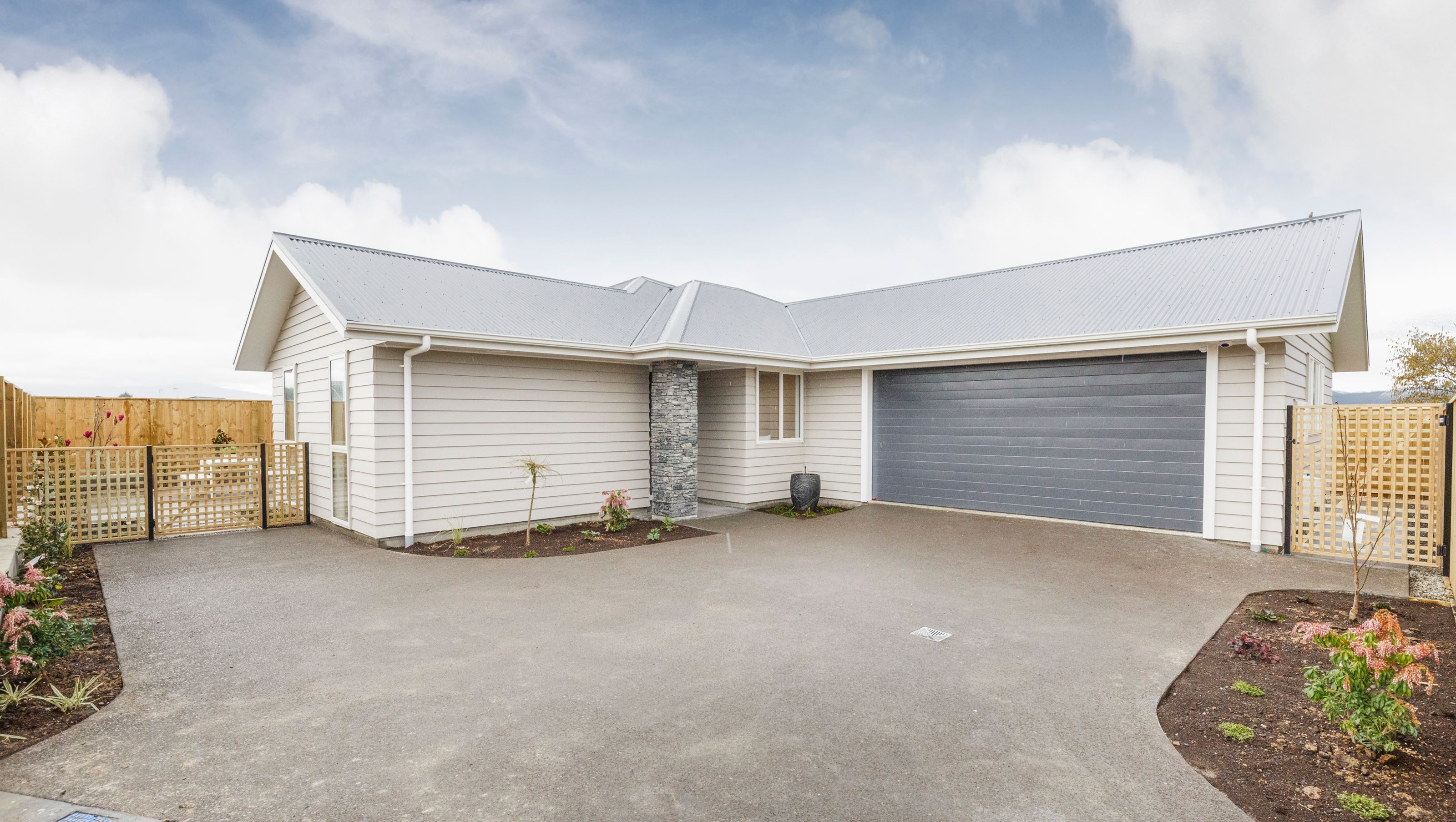 Kelvin Grove 3BR Home