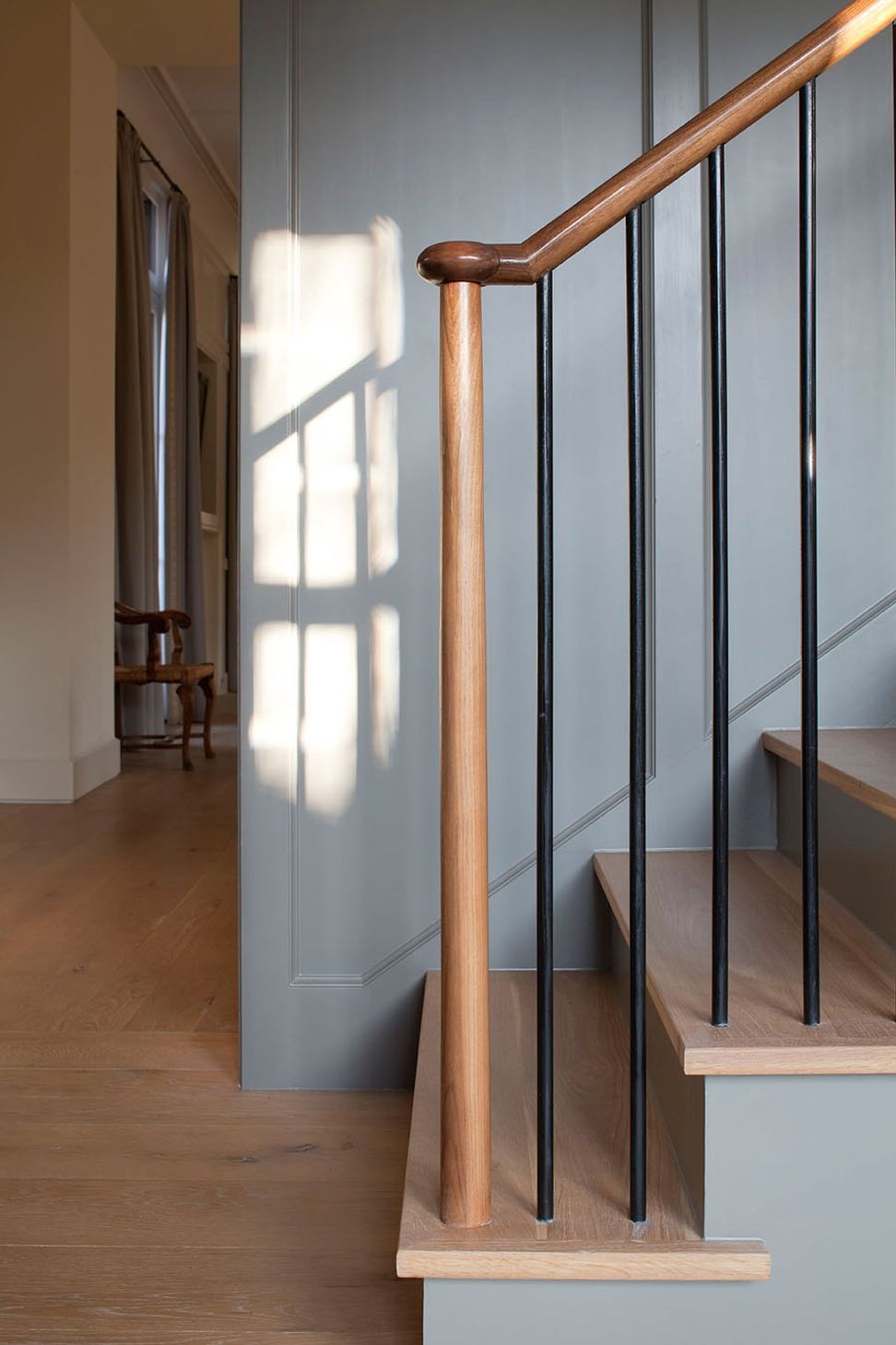 1UrbanHomesteadCuppettKilpatrickArchitectureandInteriorDesignaustin-tx-stair-railing-wood-metal-detail.jpg