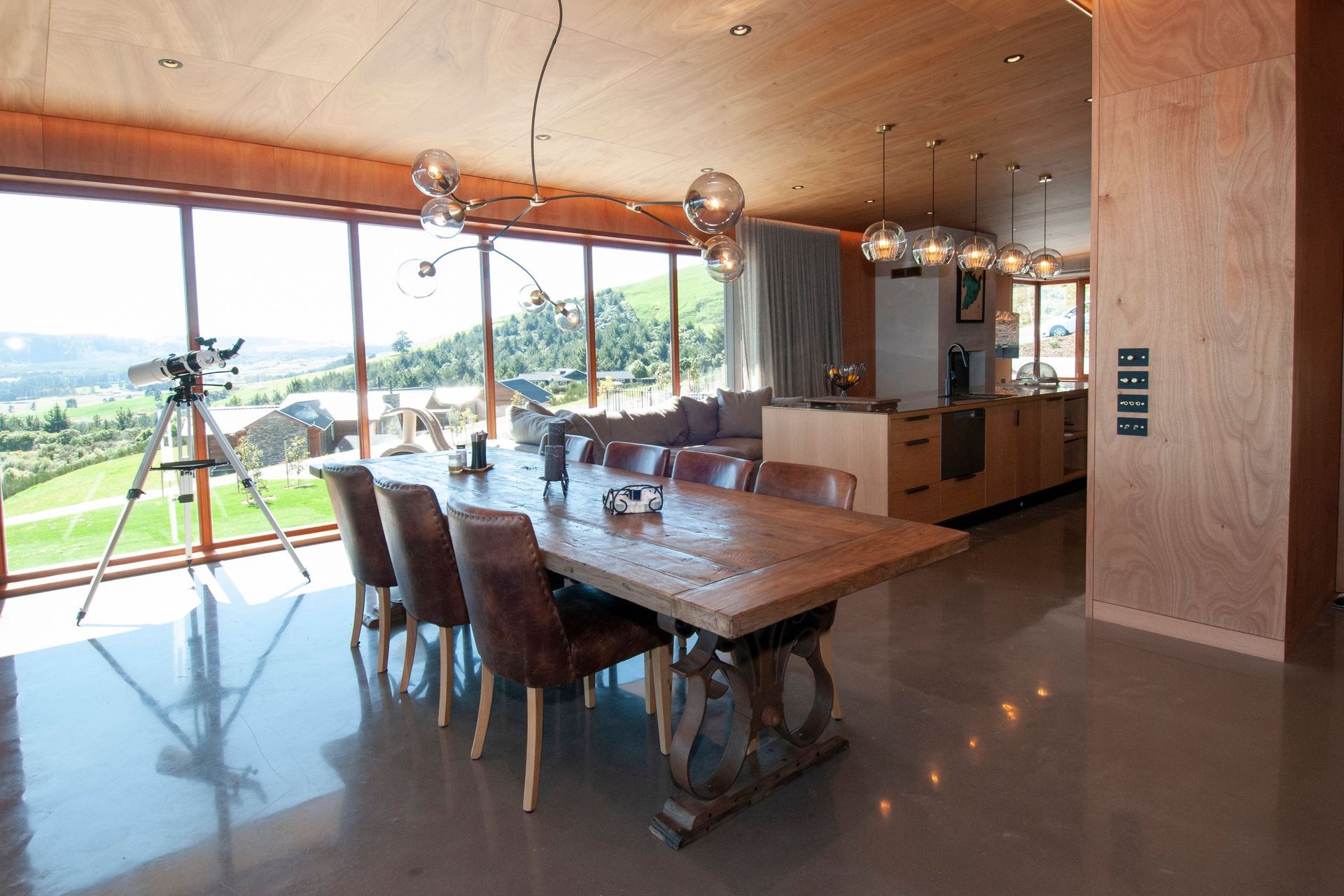 Kinloch Home
