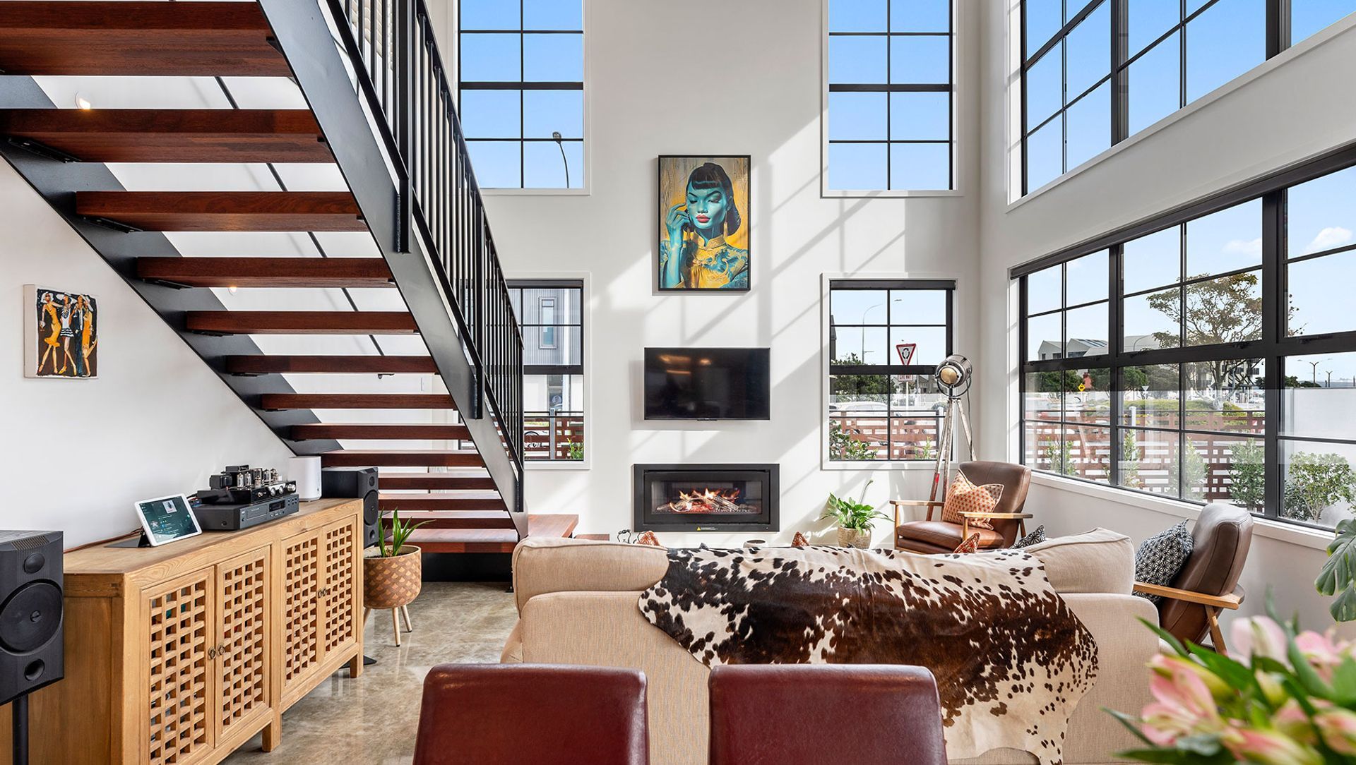 Urban Loft banner