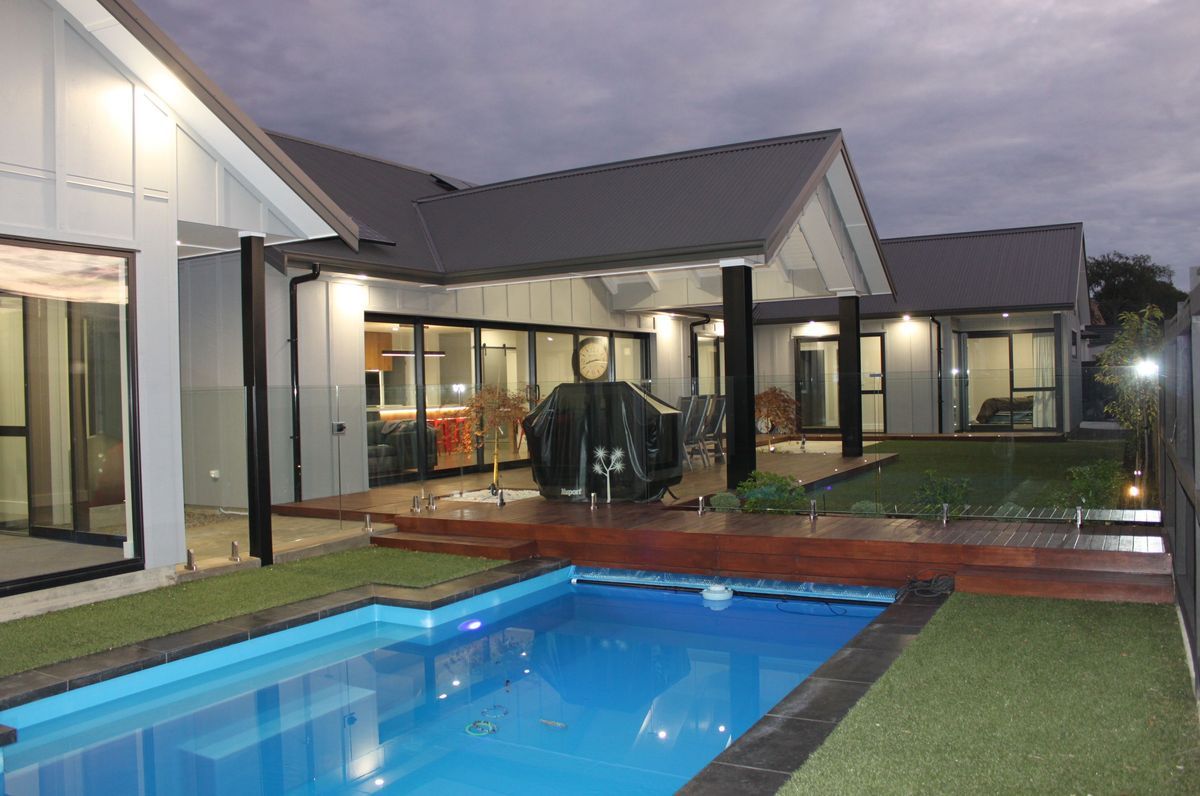Central Palmerston North Home