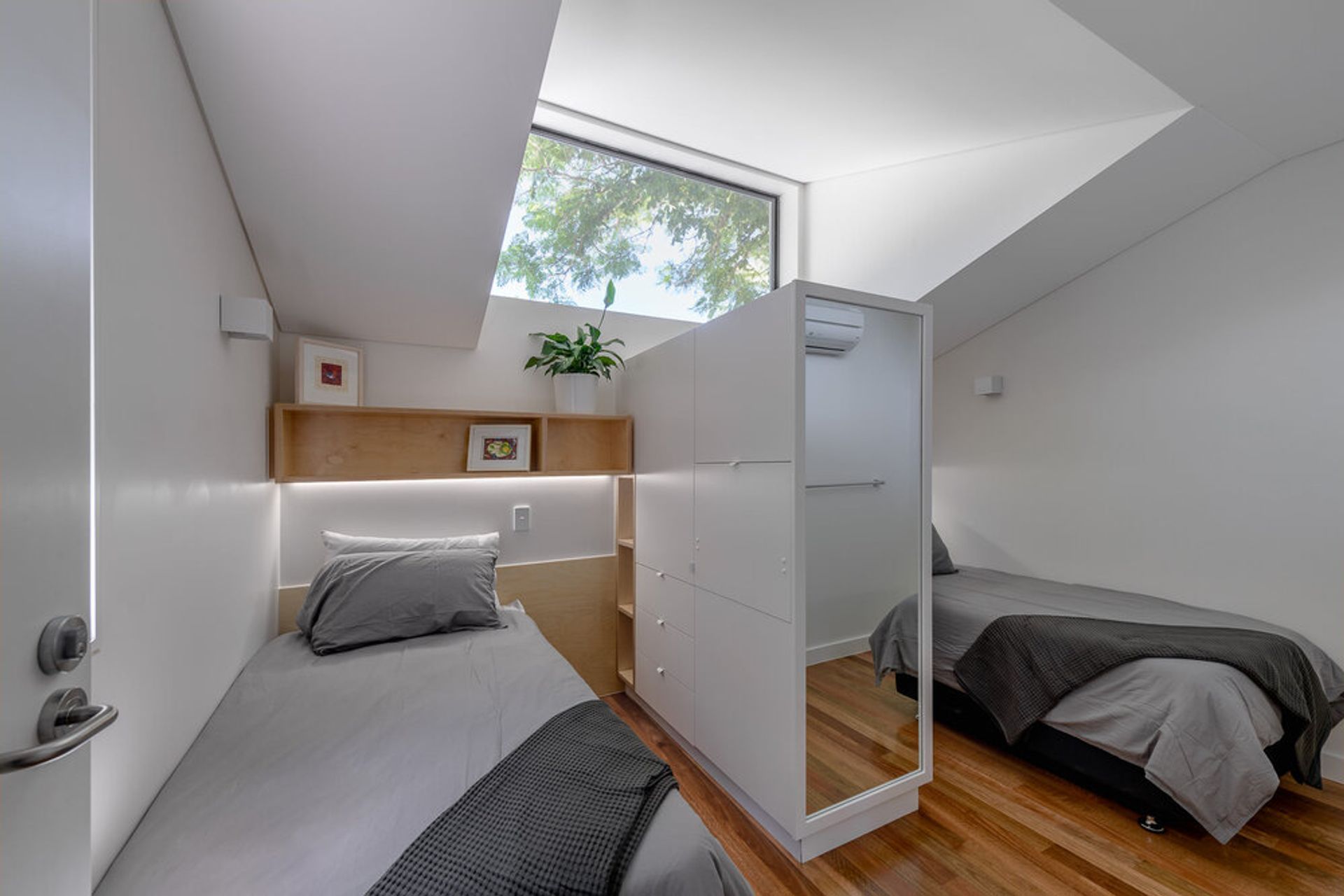 The Sydney Retreat