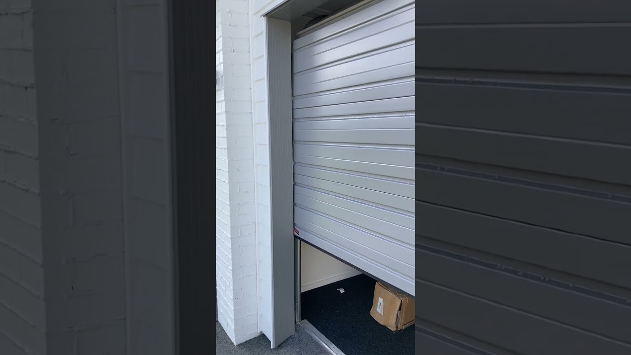 Ali Jamb Garage Door Surround - Smooth for 90mm Framing gallery detail image