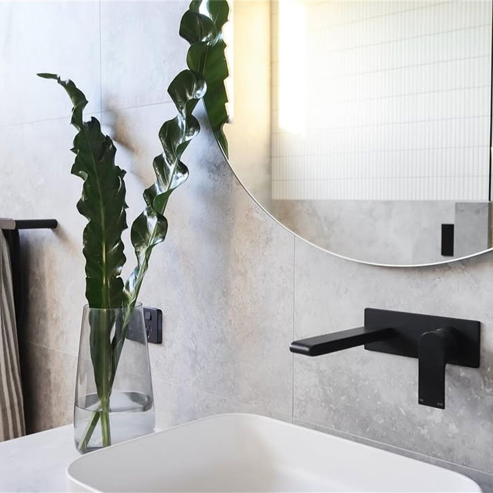 Bianca Basin/Bath Mixer 230mm | Matte Black gallery detail image