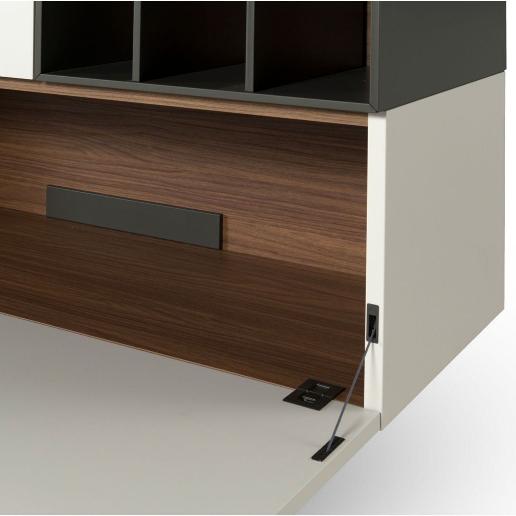 Wallover Compo 2023-10 D Full Lighting gallery detail image