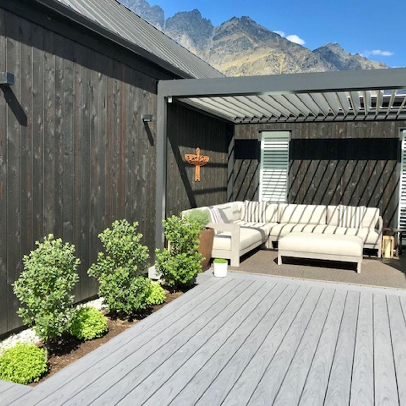Deckorators® Excursion Composite Decking gallery detail image