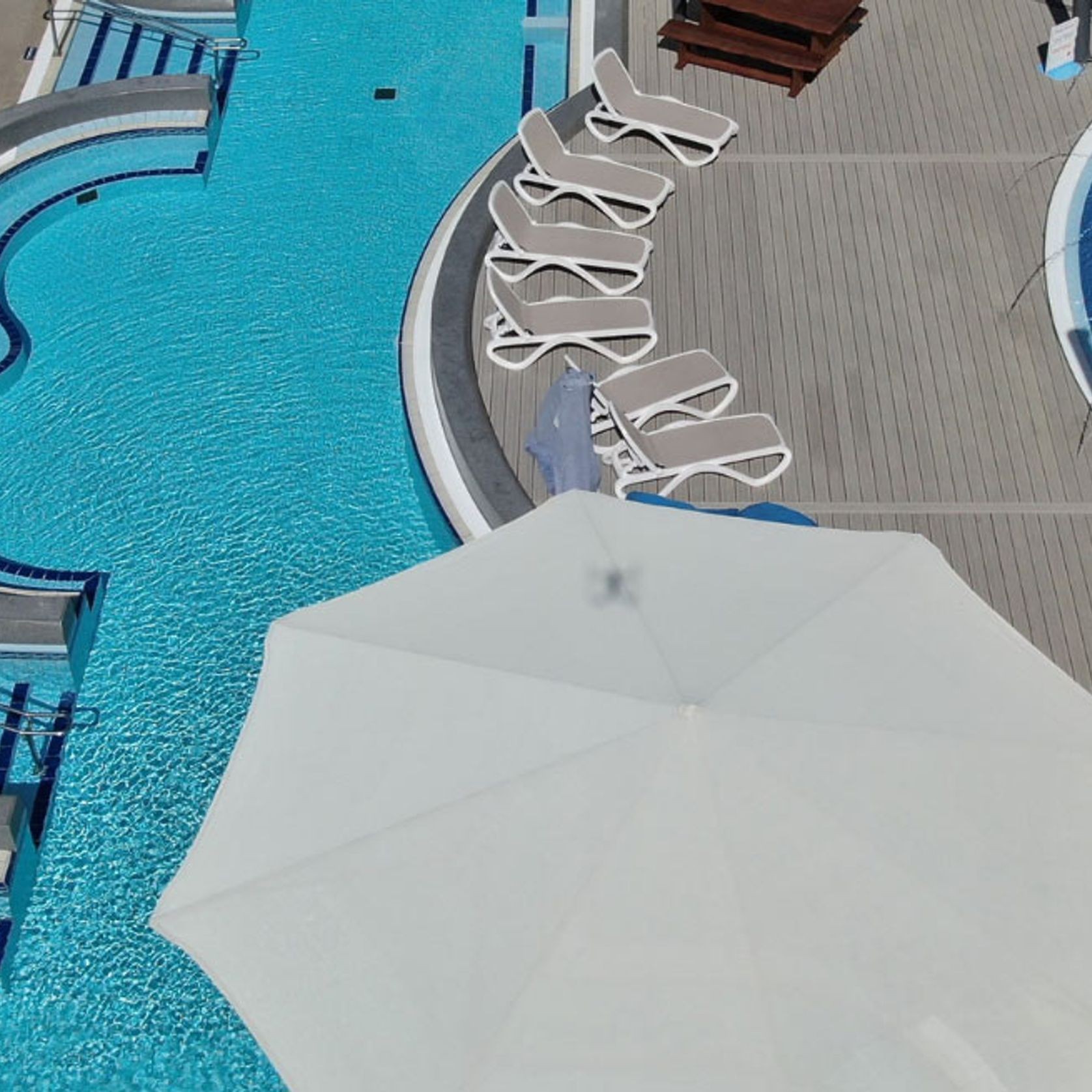 Deckorators® Excursion Composite Decking gallery detail image