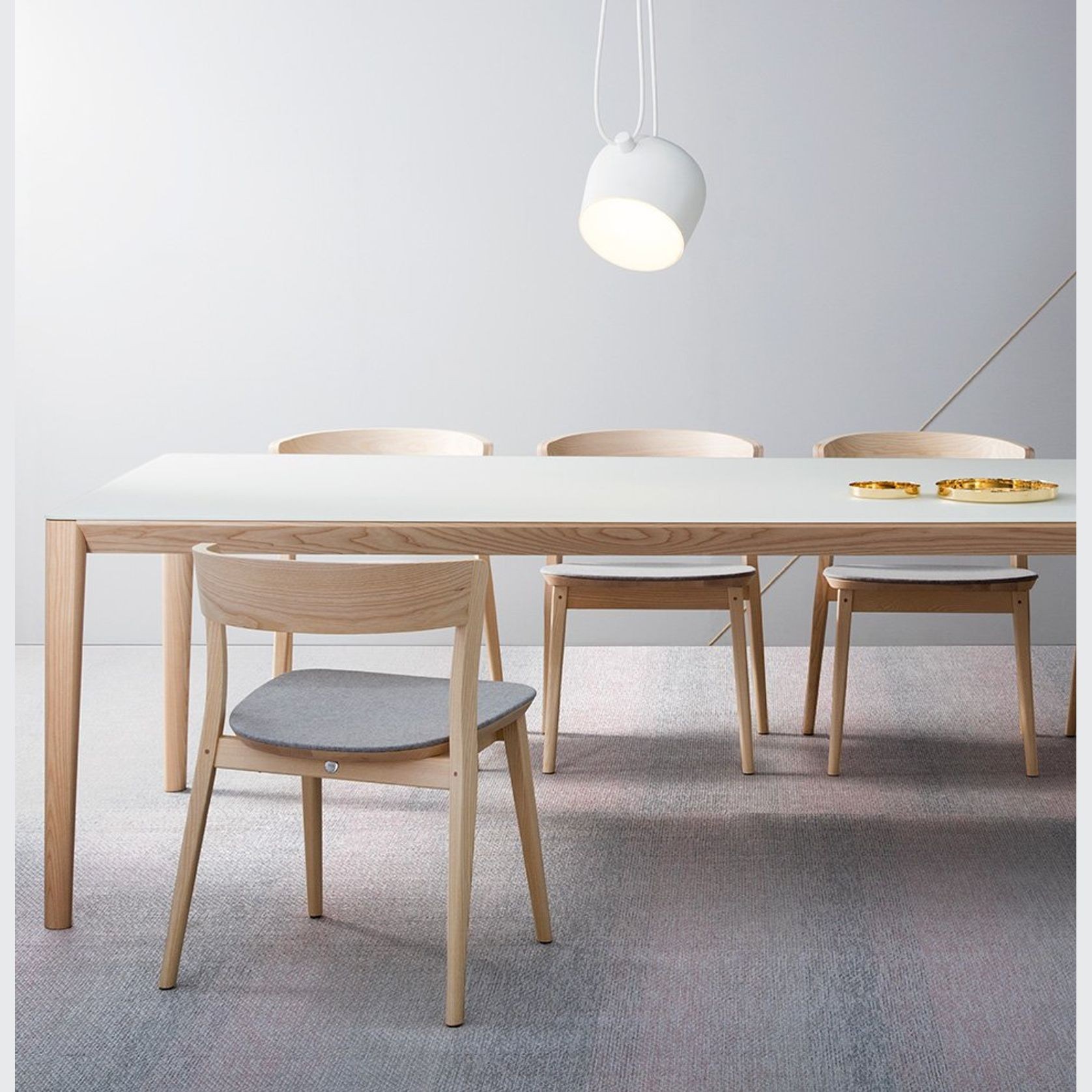 Smith 280 | Table gallery detail image