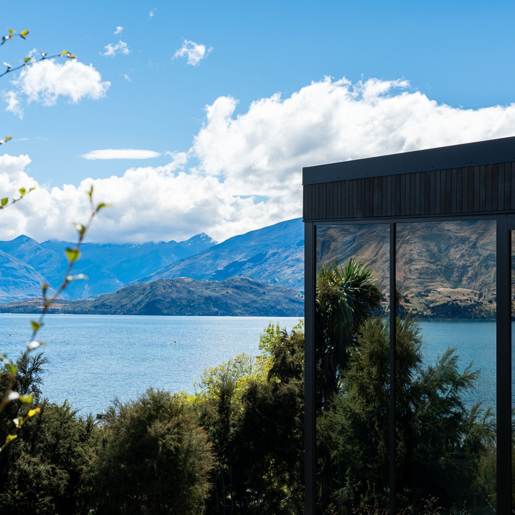 Low E SunX™ Reflect - Solar Control Thermal Glass gallery detail image
