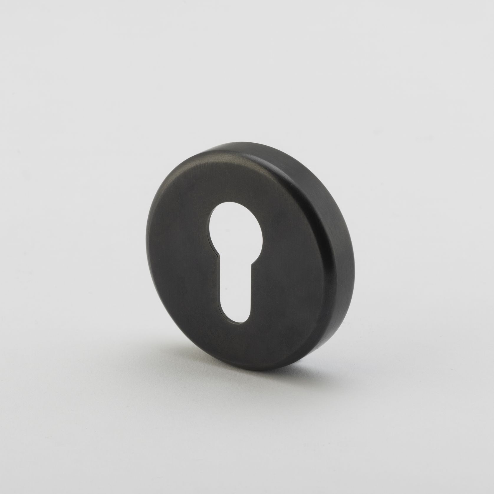 Streaker Round Escutcheon Euro gallery detail image