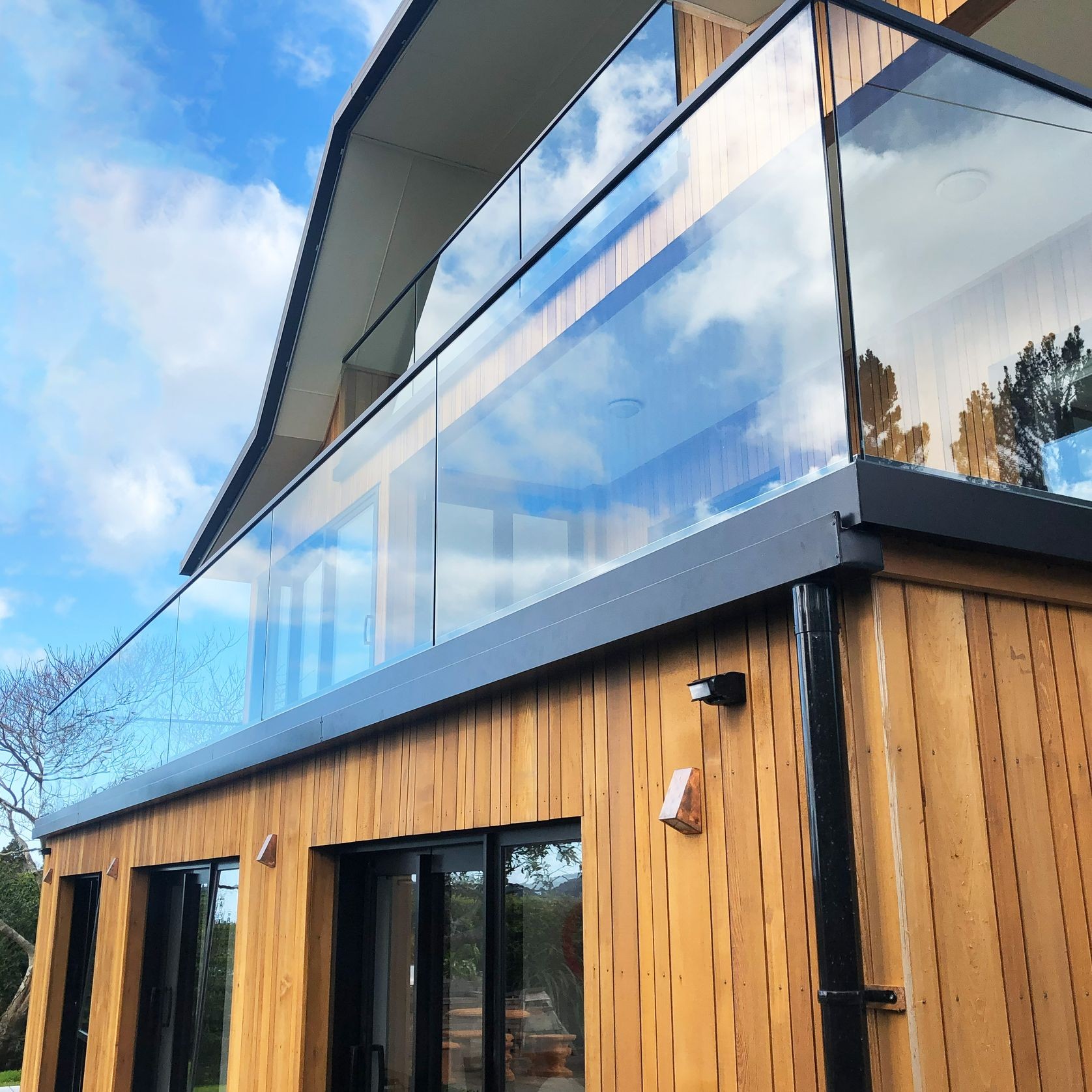 Edgetec Infinity® Frameless Glass Balustrade gallery detail image