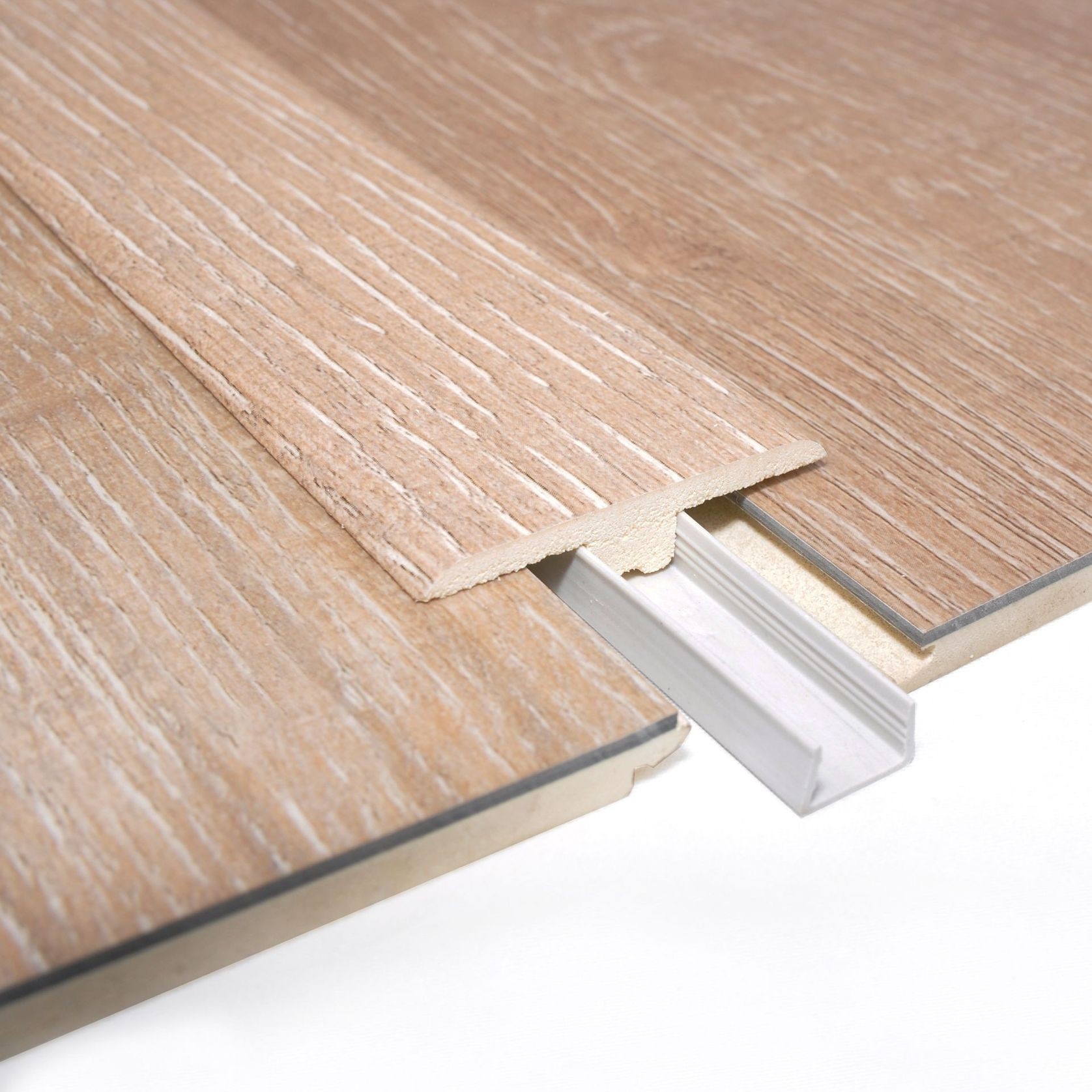Classic Oak Water Resistant Laminate gallery detail image