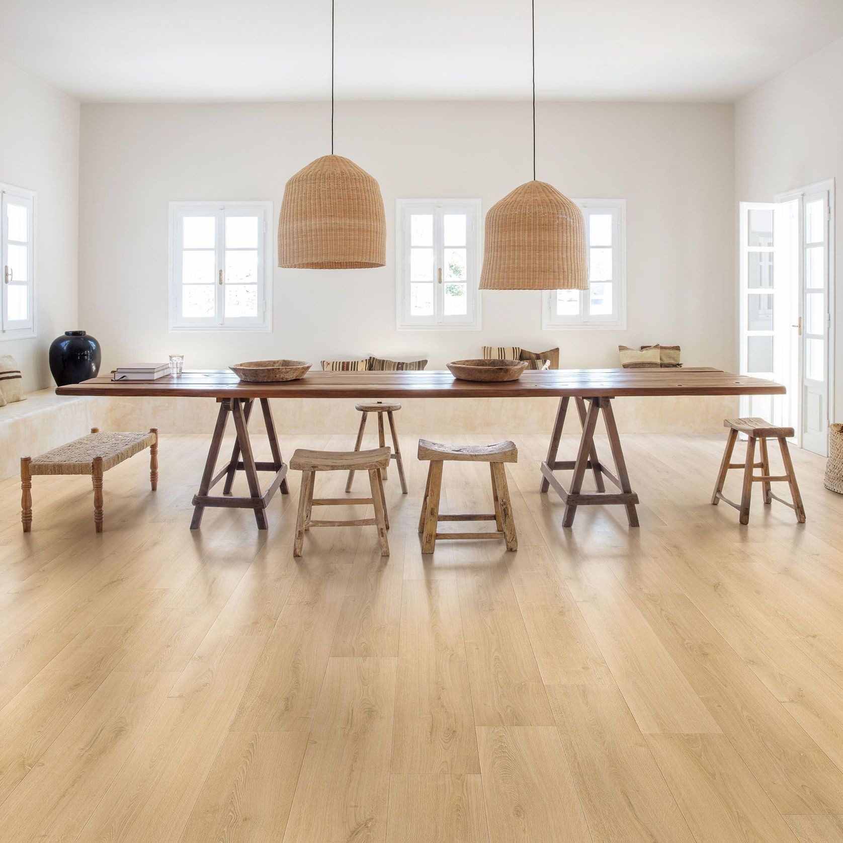 Quick-Step Perspective Nature Brushed Oak Natural Laminate Flooring gallery detail image