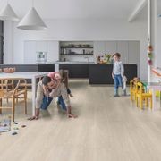Quick-Step Majestic Valley Oak Light Beige Laminate Flooring gallery detail image