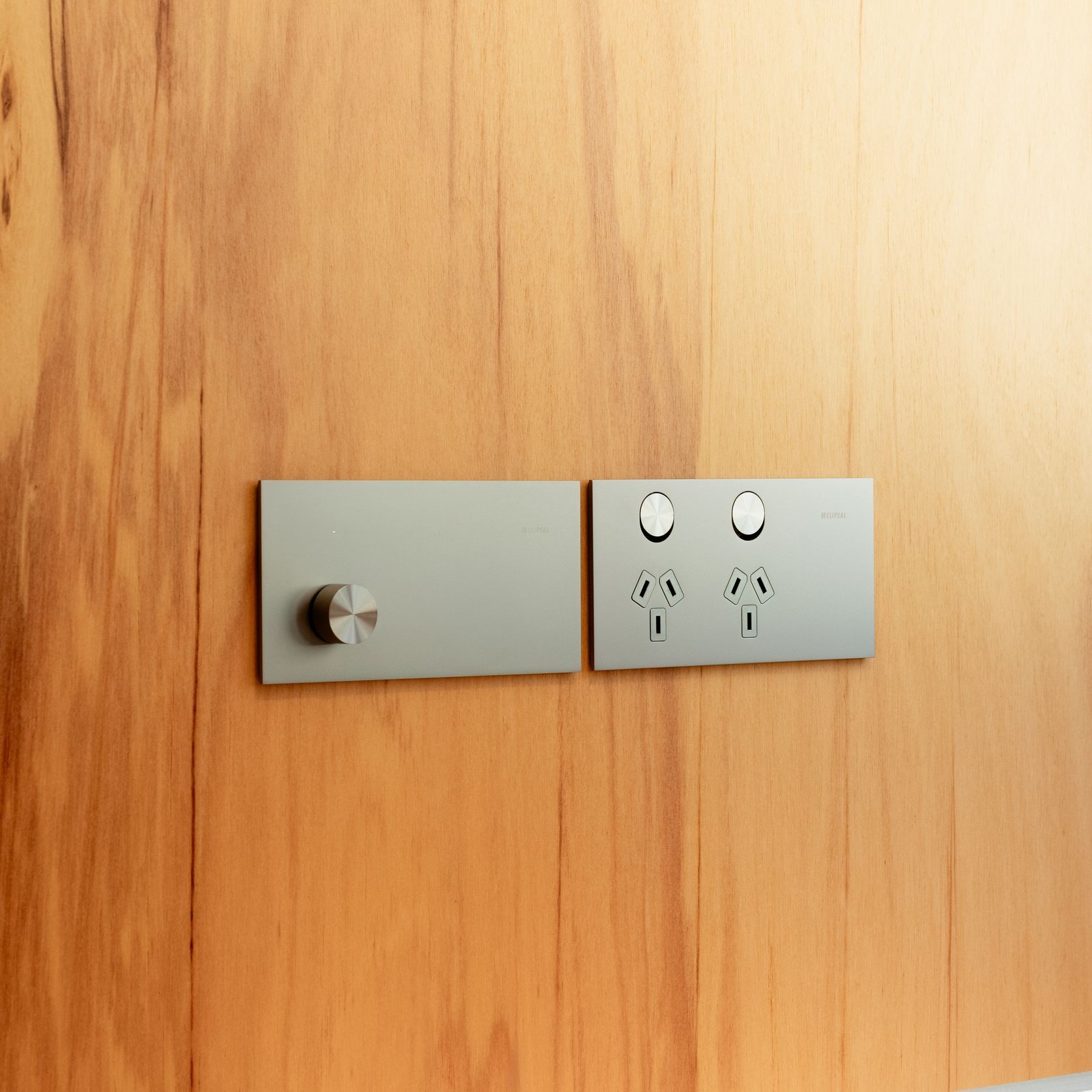 Clipsal Solis™ T Series | Switches and Power points gallery detail image