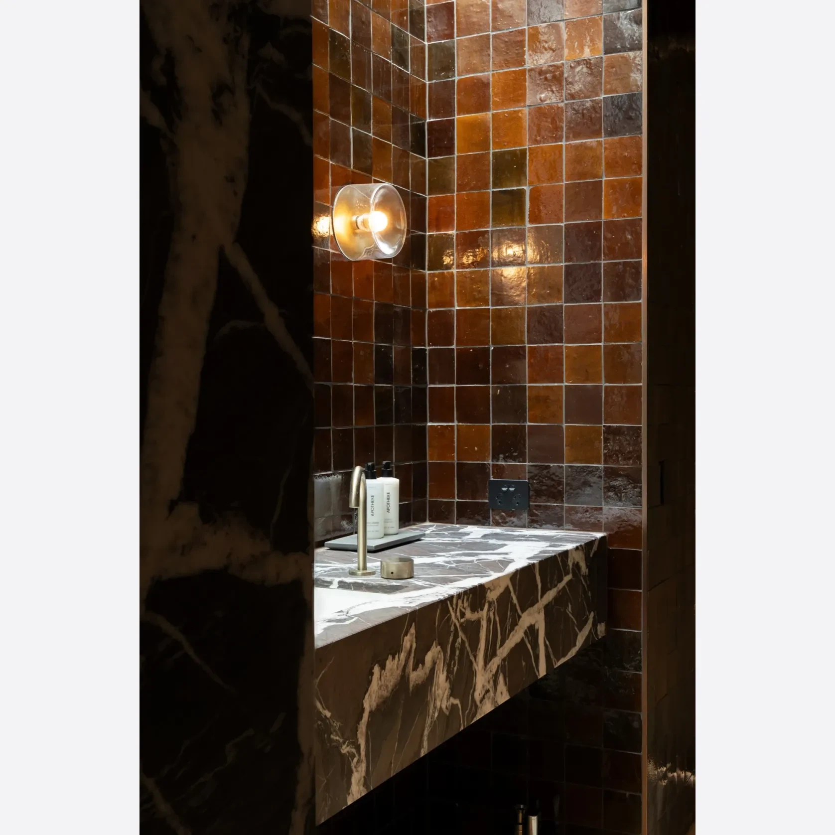 Francias Rosso Marble Benchtop gallery detail image
