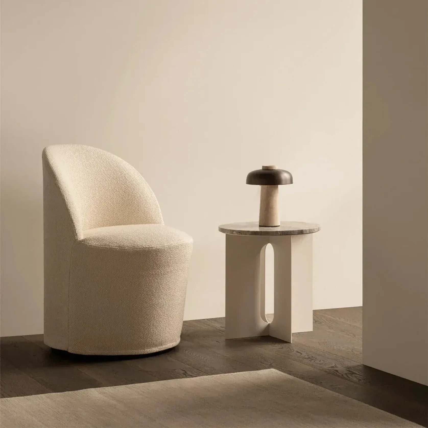 Reverse Table Lamp gallery detail image