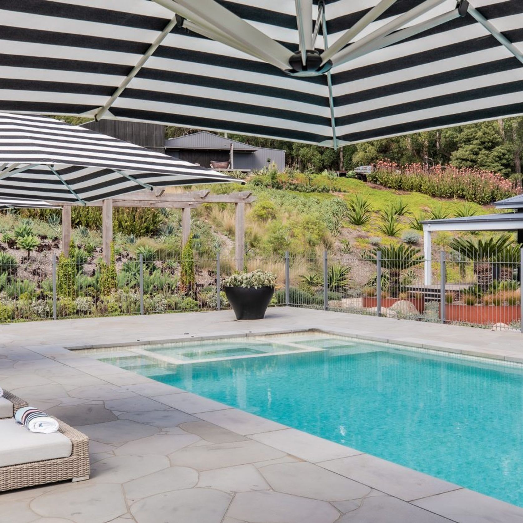 Premium Bluestone Pool Coping gallery detail image