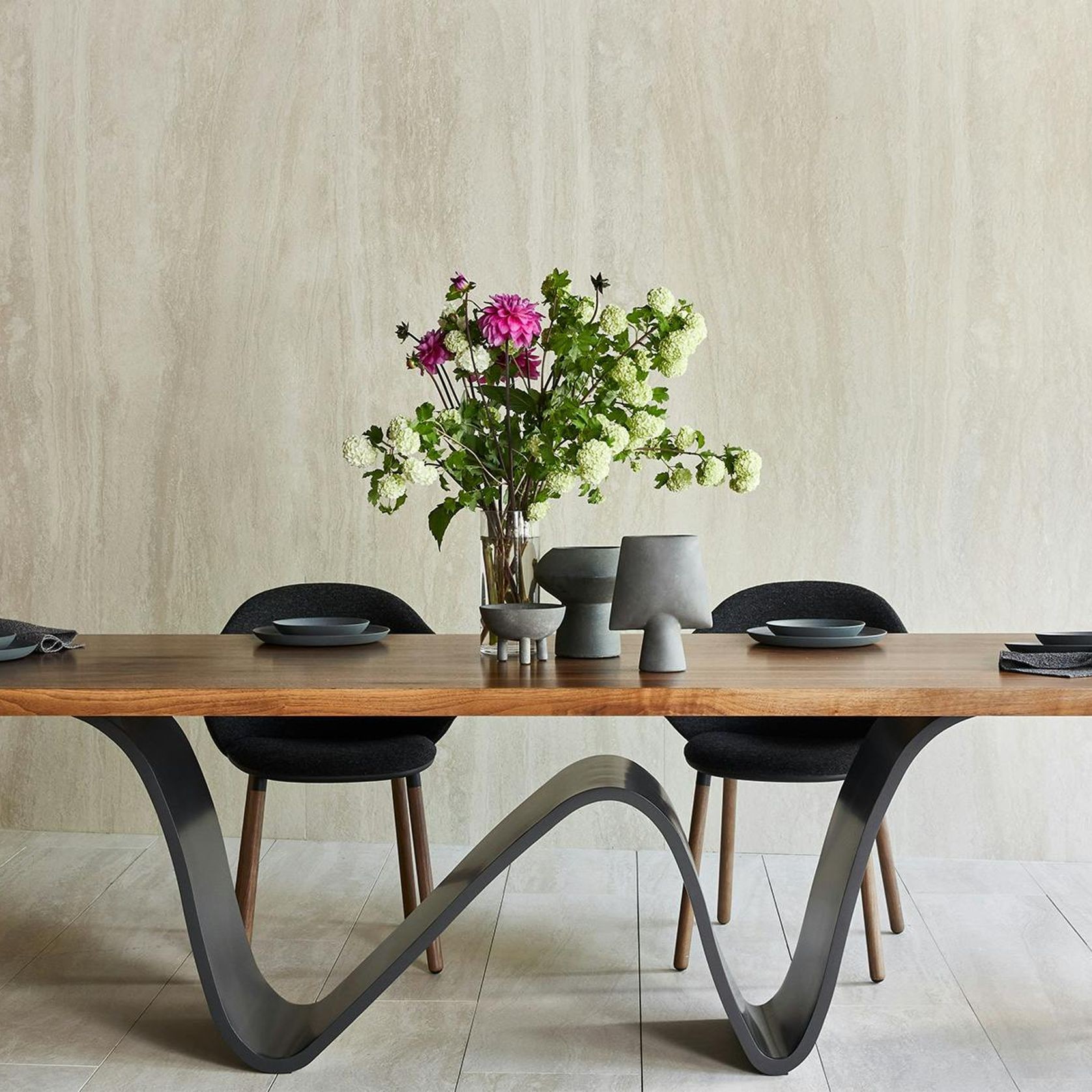 Bree E Onda Dining Table gallery detail image