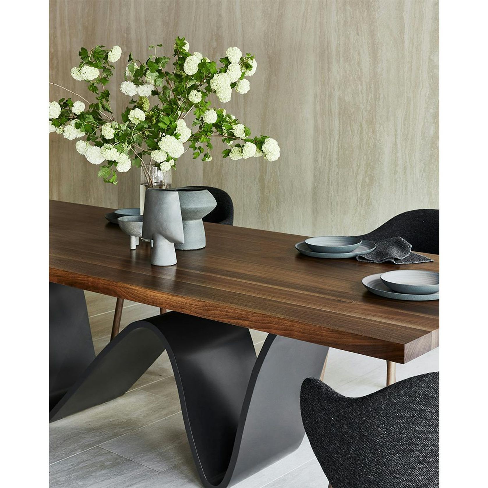 Bree E Onda Dining Table gallery detail image