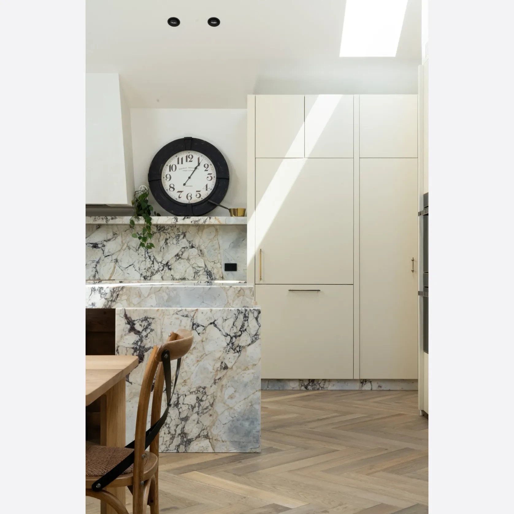 Calacatta Viola Marble Benchtop gallery detail image