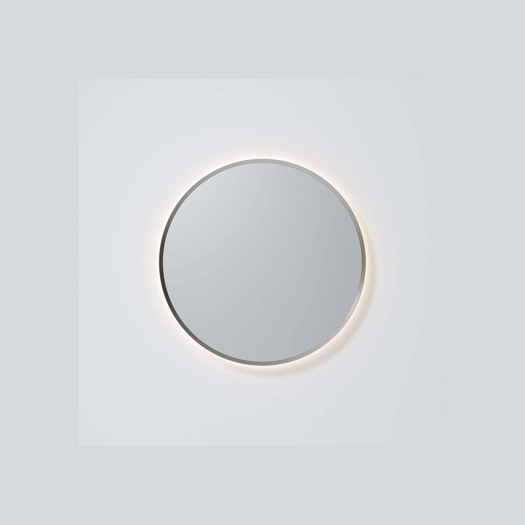 Aura Round 700 LED Mirror gallery detail image