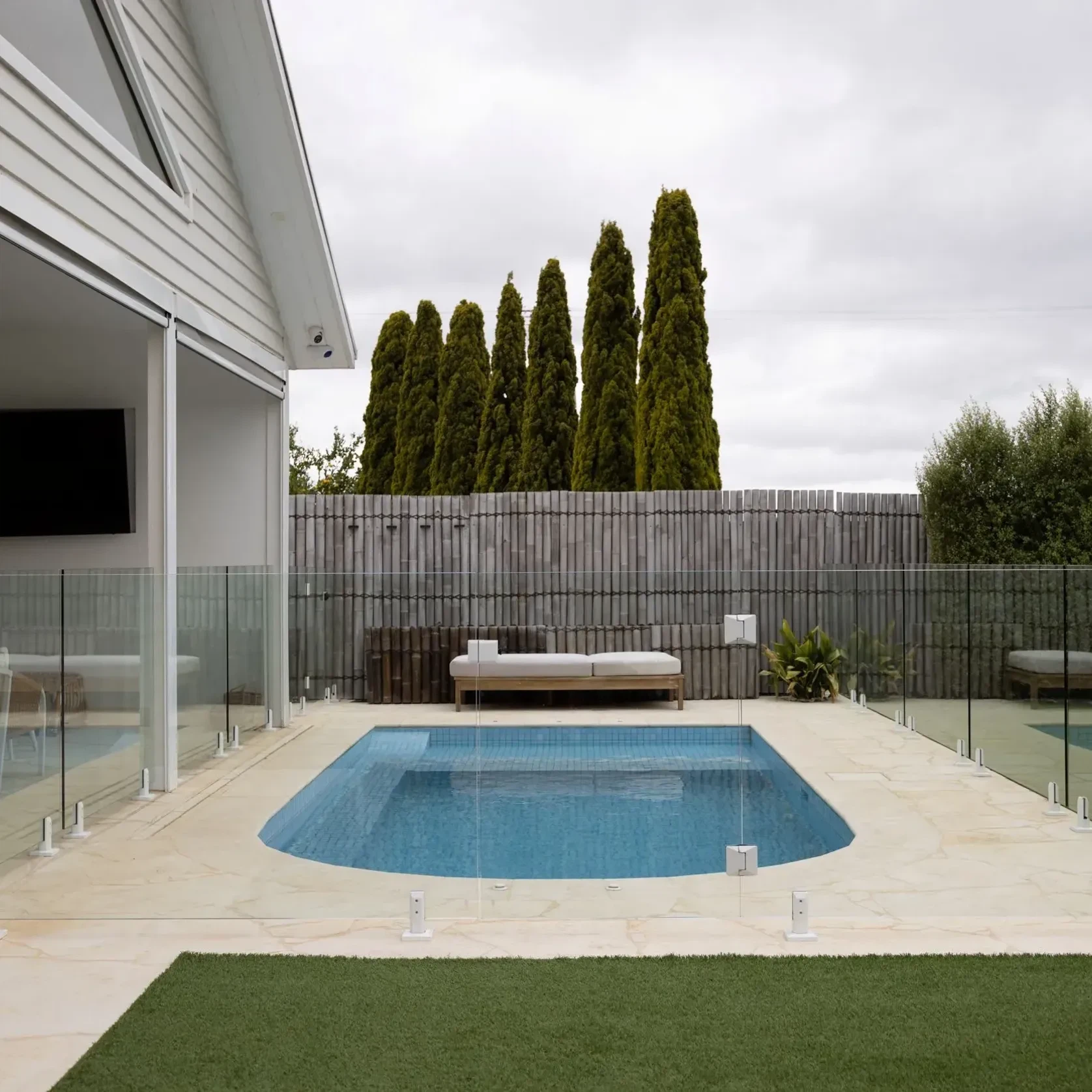 Crema Novelda Sandblasted Limestone Crazy Paving gallery detail image