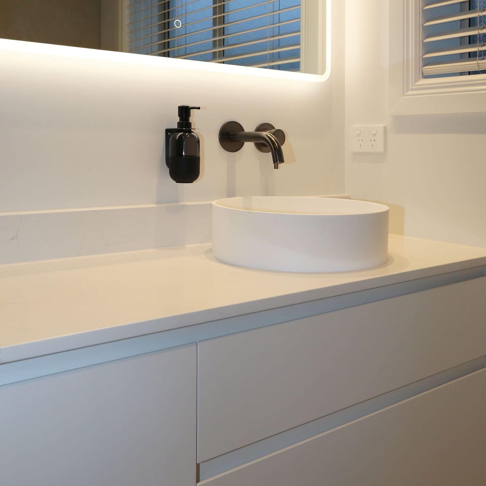 Code Halo 380 Villastone Basin Range gallery detail image