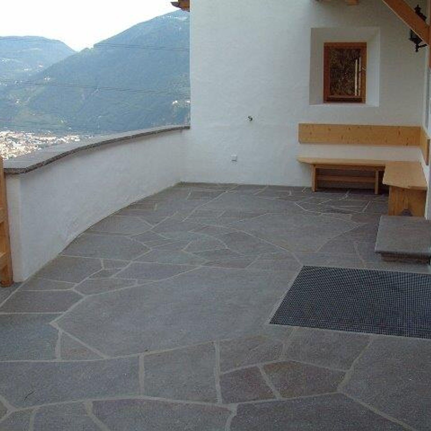 Italian Porphyry Crazy Paving gallery detail image