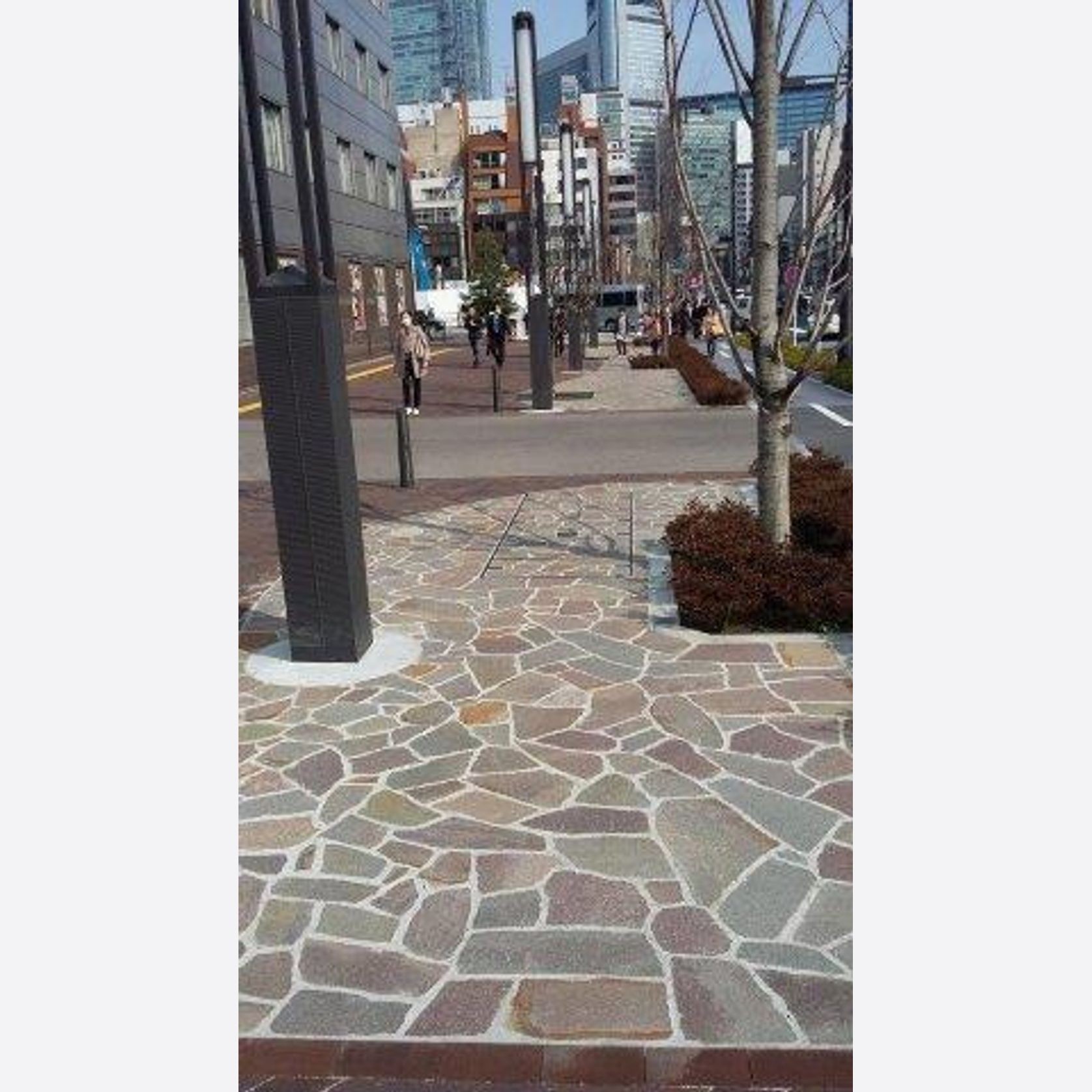 Italian Porphyry Crazy Paving gallery detail image