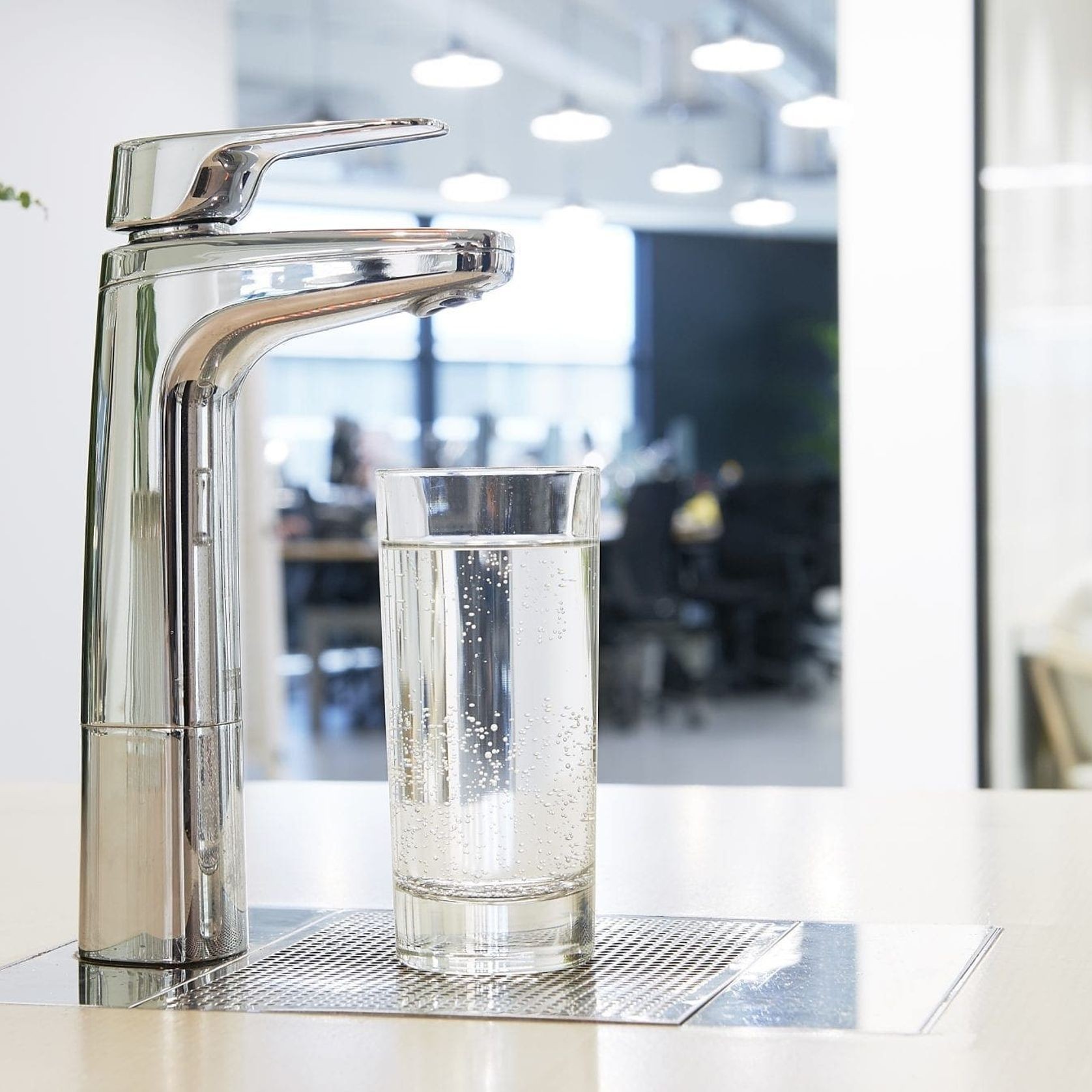 Billi OmniOne Pro20 with XL Levered Dispenser gallery detail image