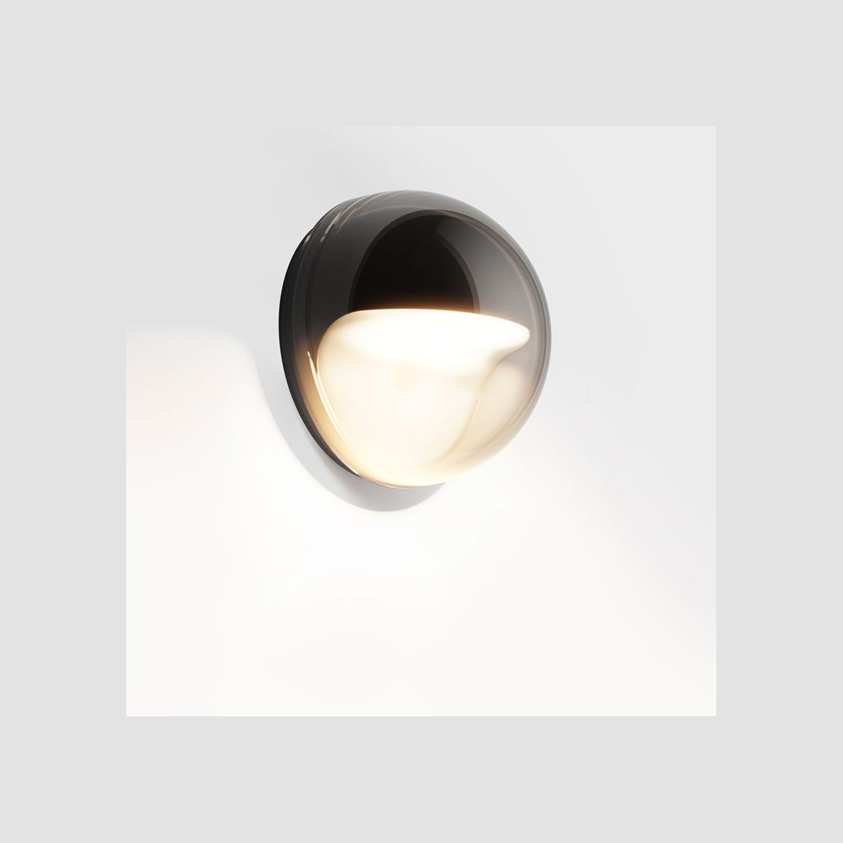 Las.2 Outdoor Wall Light gallery detail image
