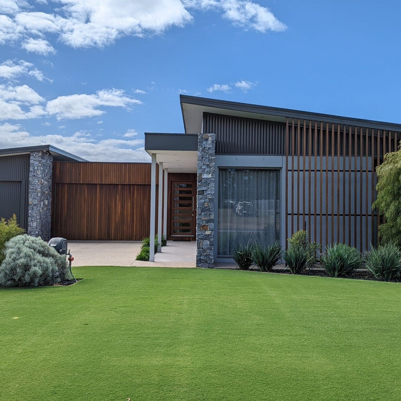 Loma Linda Stone Wall Cladding gallery detail image