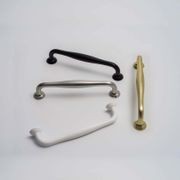 Mackay Classic Hamptons Kitchen Handles gallery detail image