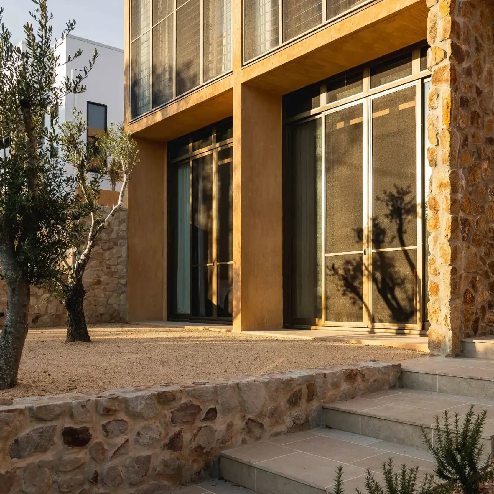 Sierra Limestone Pool Coping gallery detail image