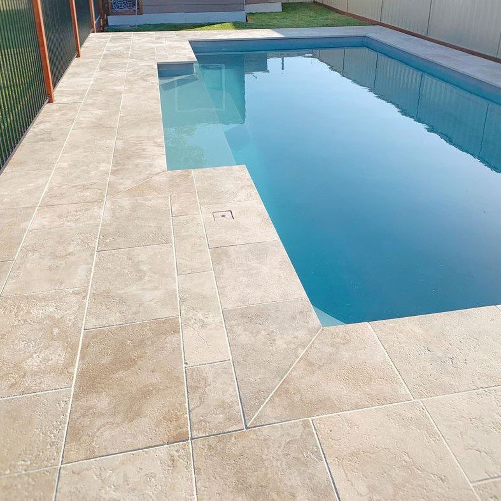 Nice Limestone Pool Coping gallery detail image