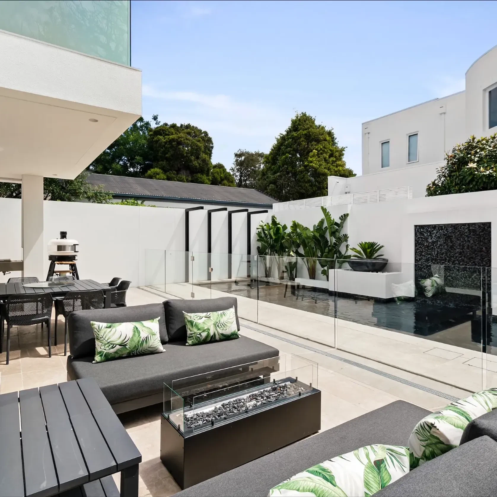 Sinai Pearl Brushed Limestone Pool Coping gallery detail image