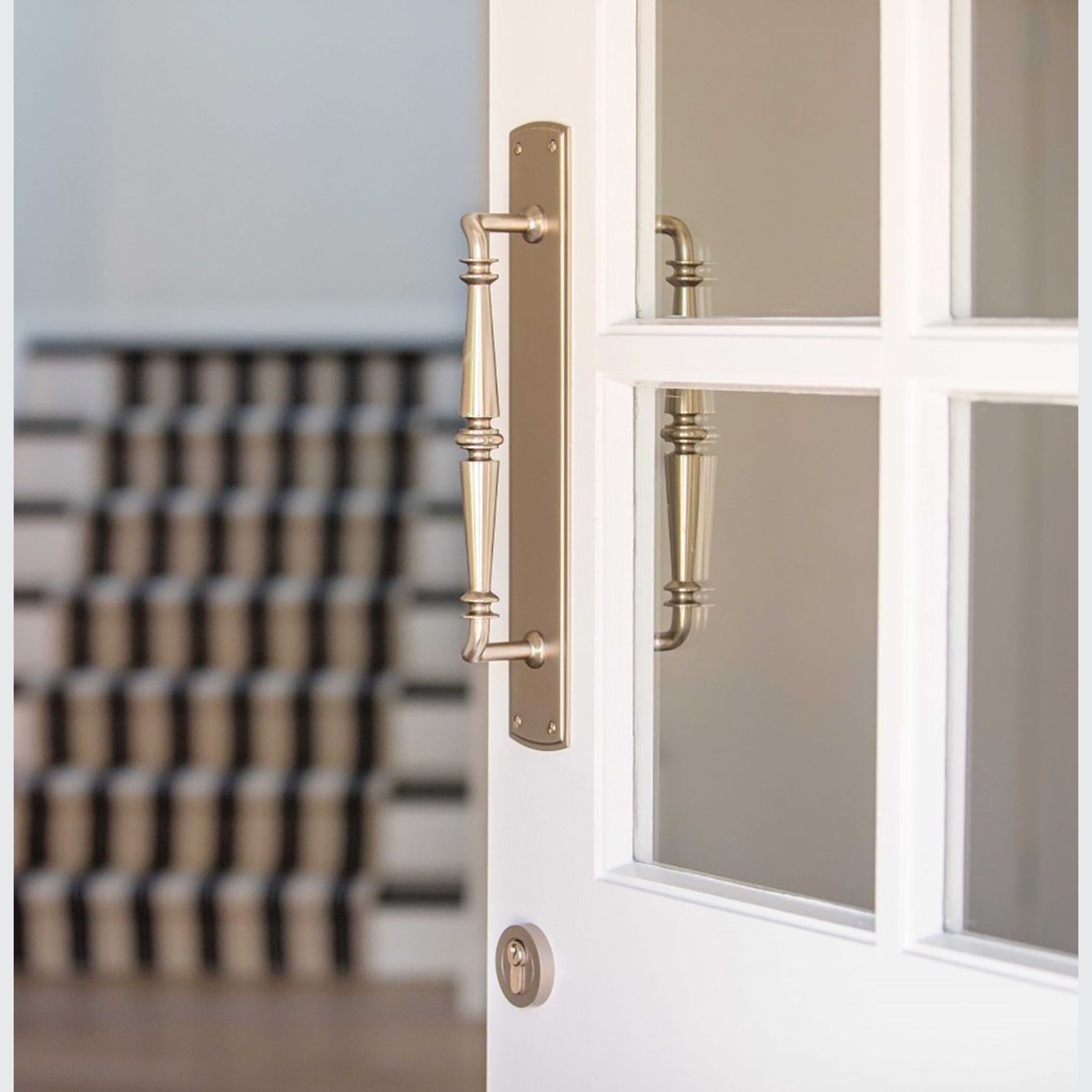 Iver Sarlat Door Pull Handle on Backplate 380mm x 65mm Polished Brass 9340 gallery detail image