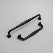 Mackay Classic Hamptons Kitchen Handles gallery detail image