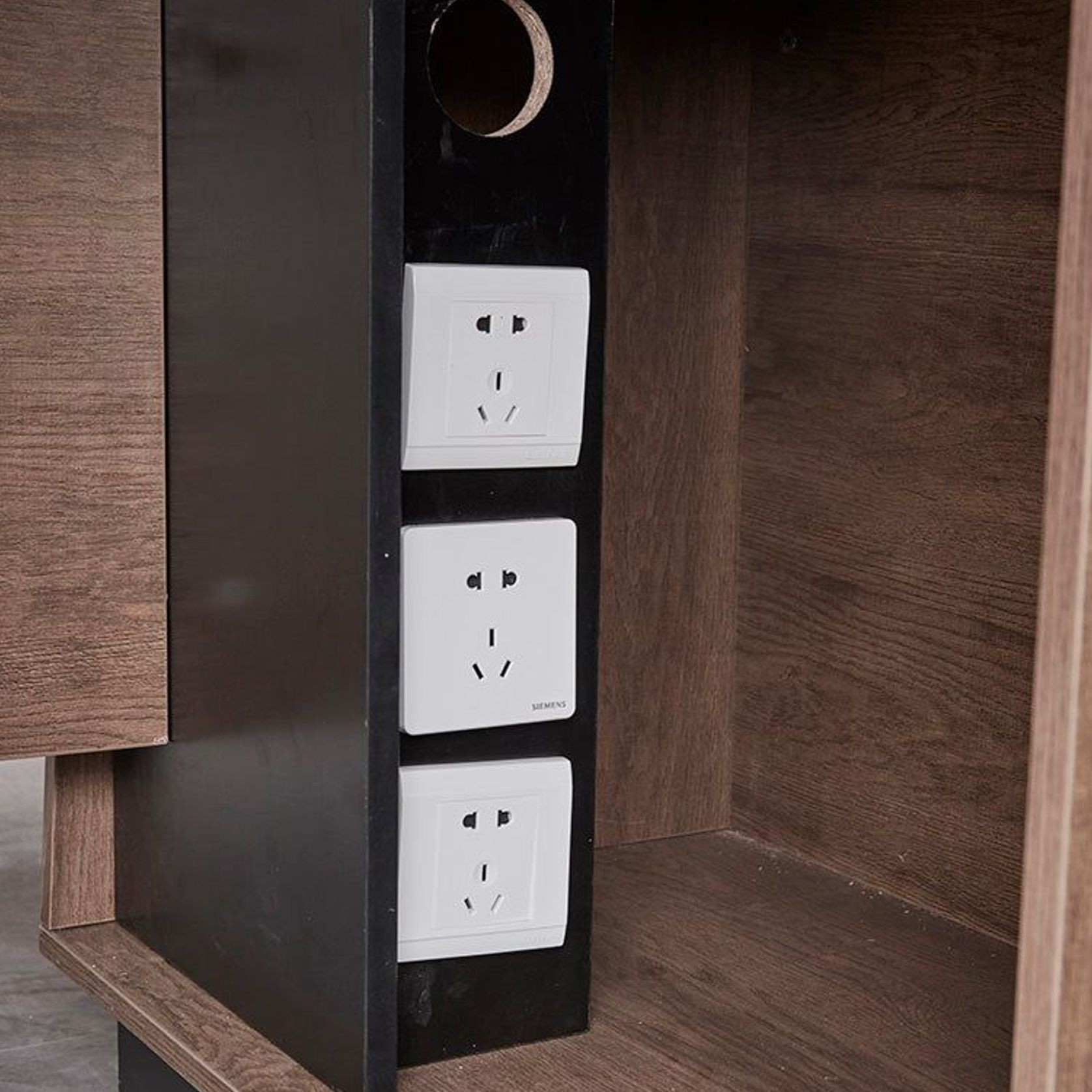 SUTTON Executive Desk with Right Return 1.8M - 2.0M - Warm Oak & Black gallery detail image