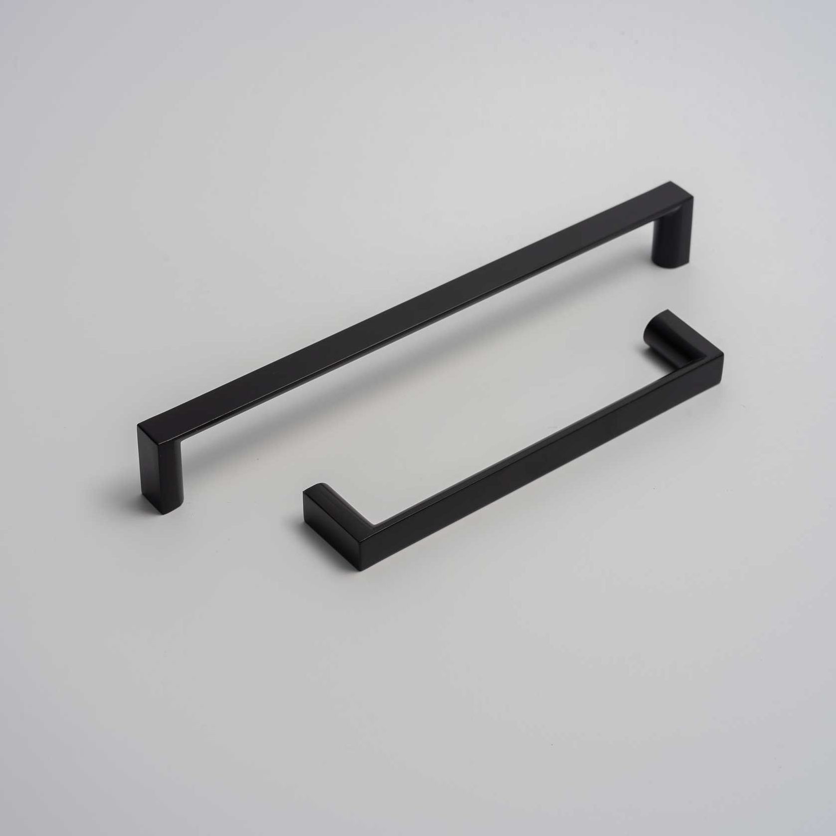 Anna Bay Minimalist Kitchen Handles gallery detail image