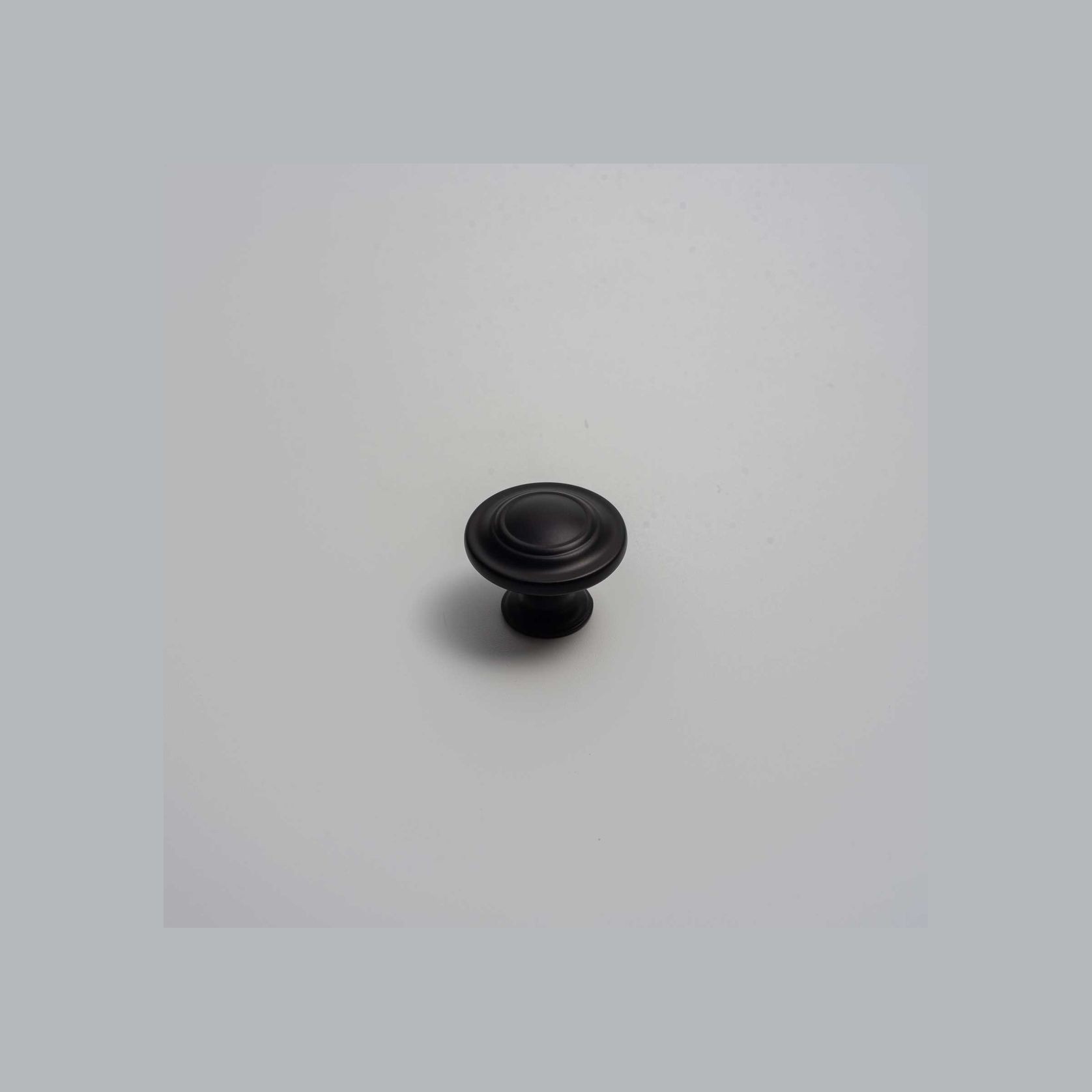 Tweed Heads Hamptons Style Kitchen Knobs gallery detail image